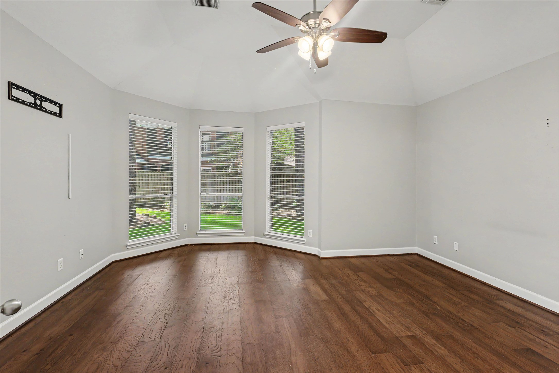 18407 Teal Creek Drive Property Photo 17