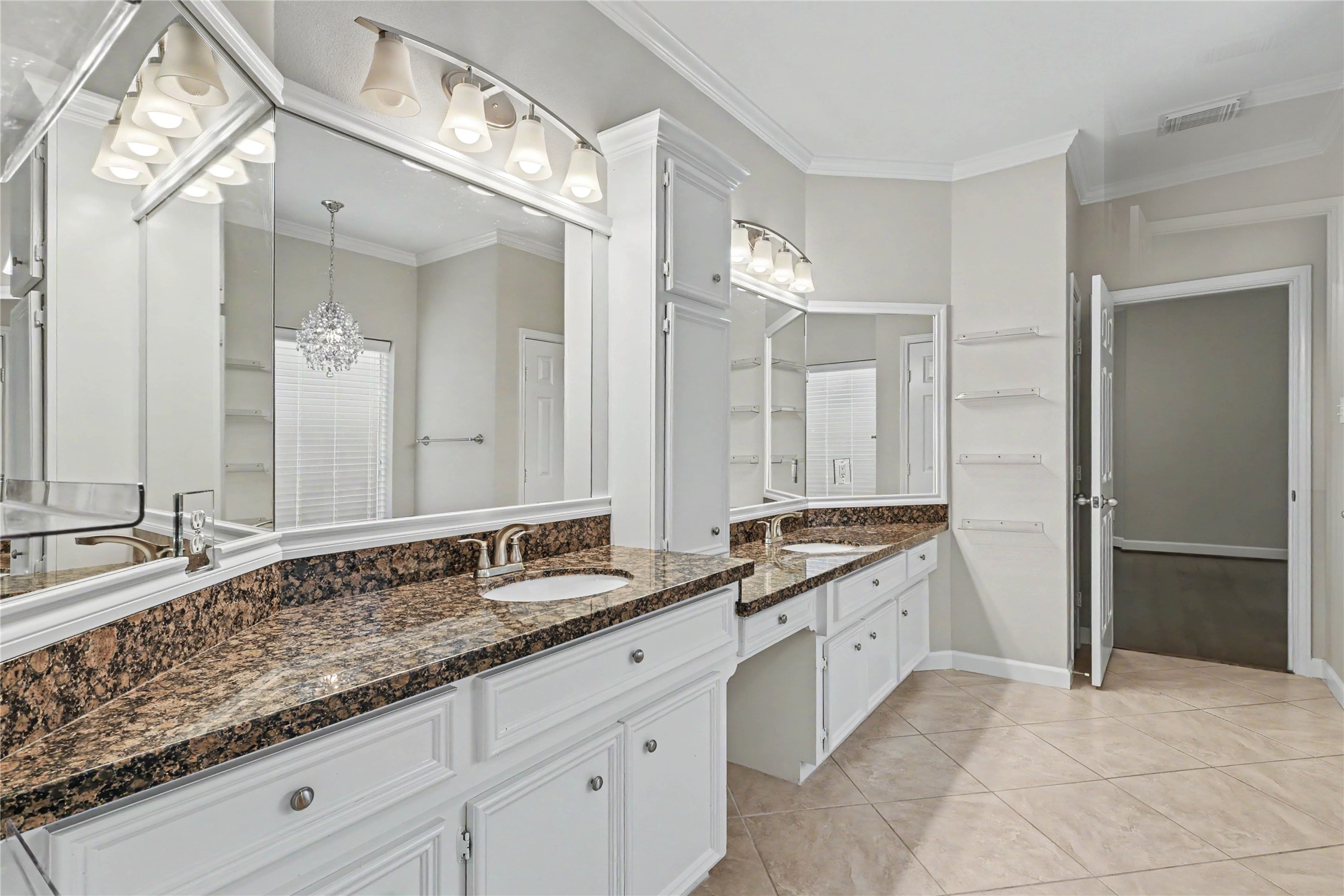 18407 Teal Creek Drive Property Photo 19