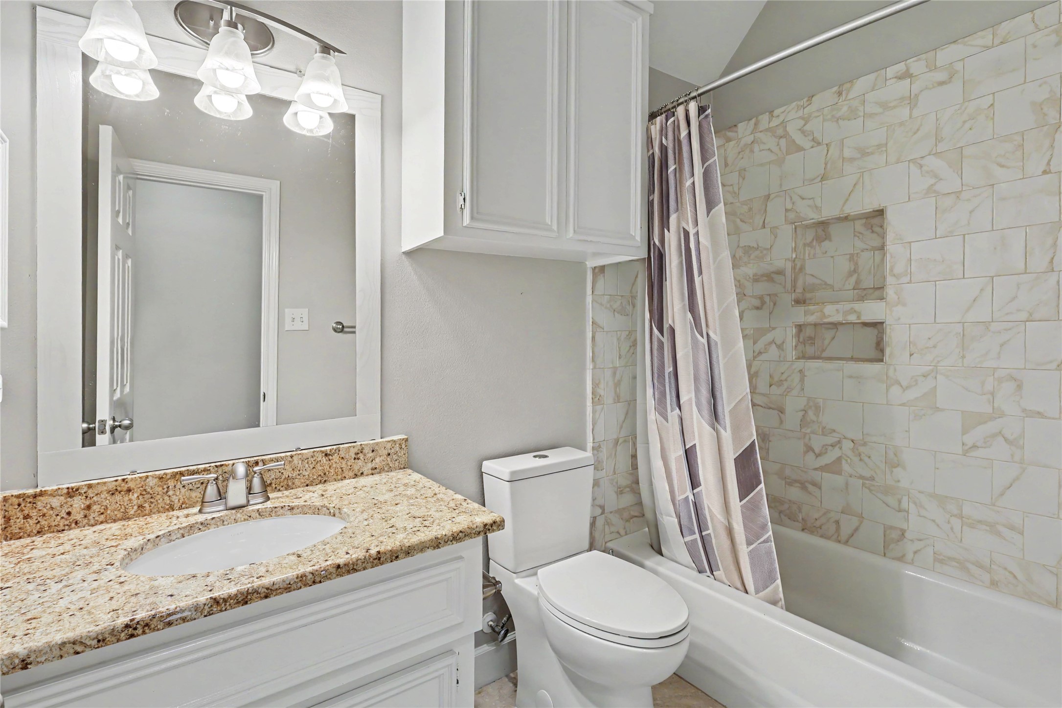 18407 Teal Creek Drive Property Photo 26