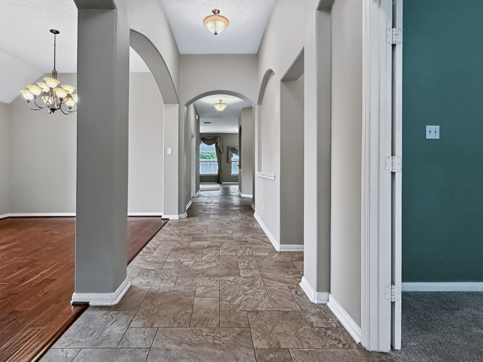 5810 Larch Leaf Lane Property Photo 13
