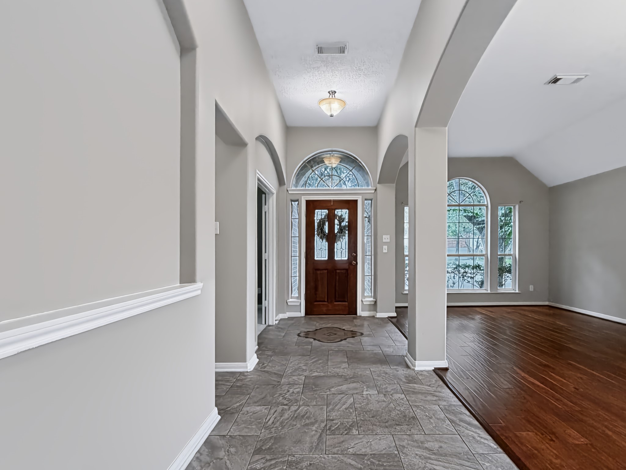 5810 Larch Leaf Lane Property Photo 14