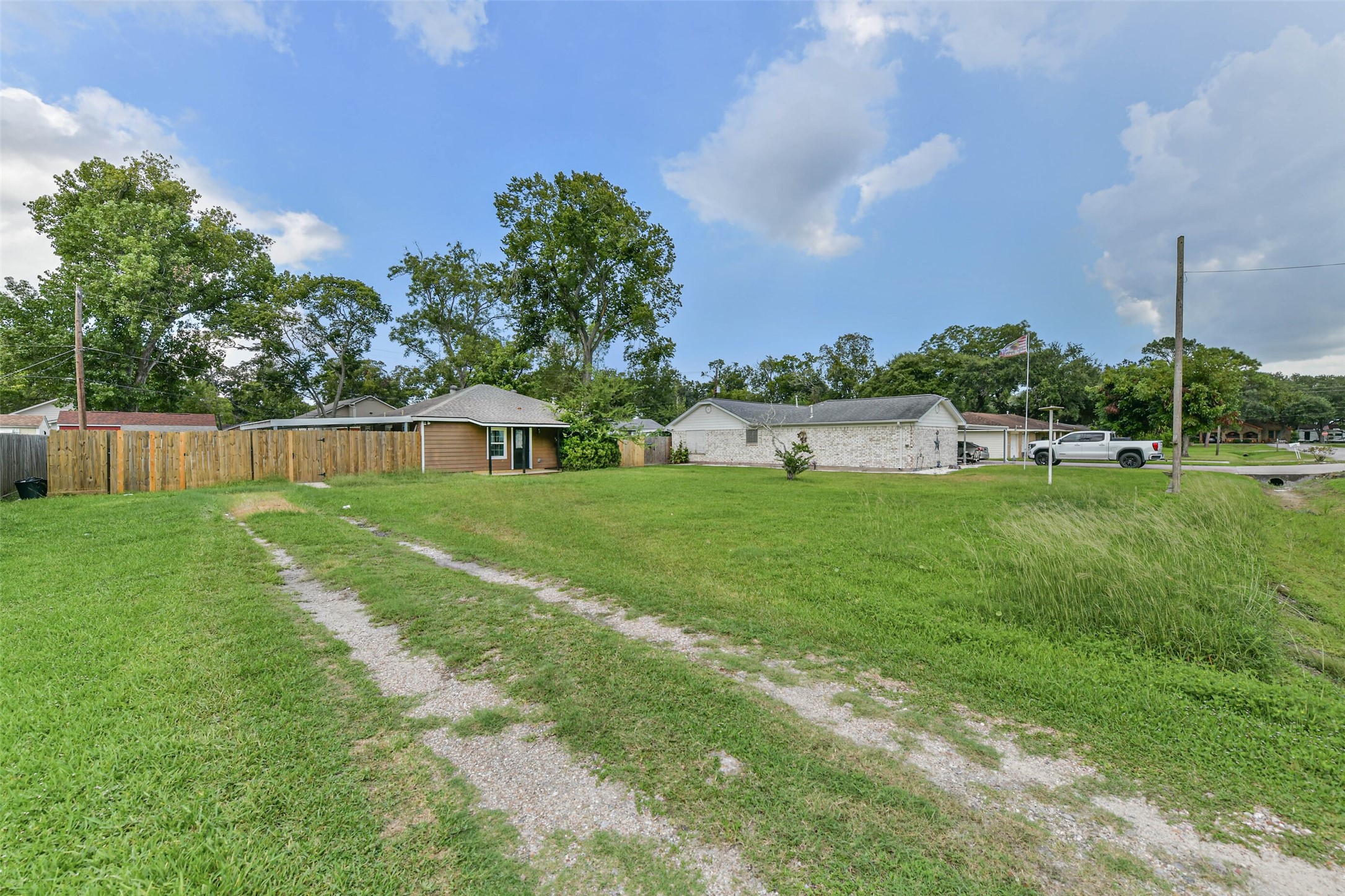 11830 15th Street Property Photo 1