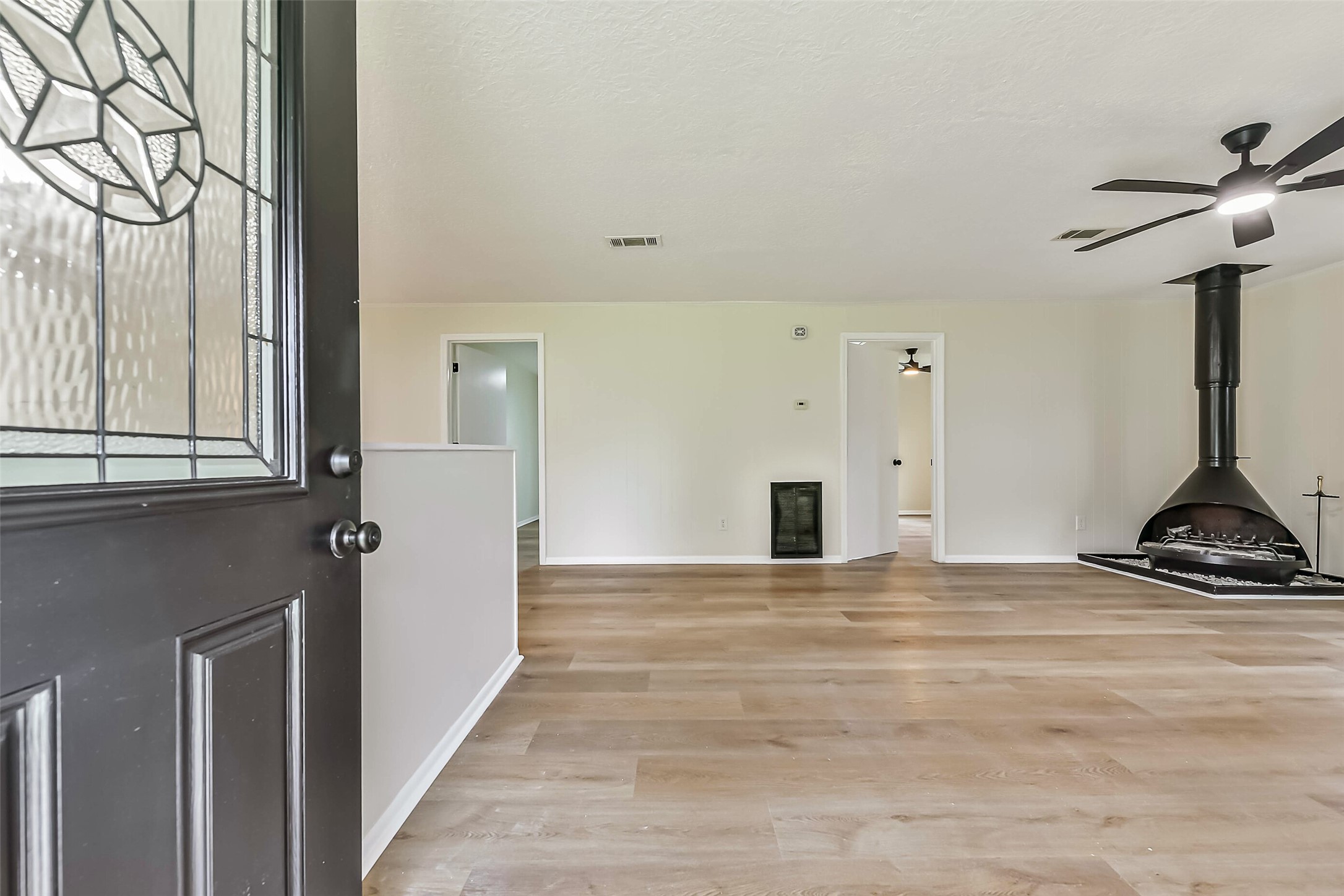11830 15th Street Property Photo 3