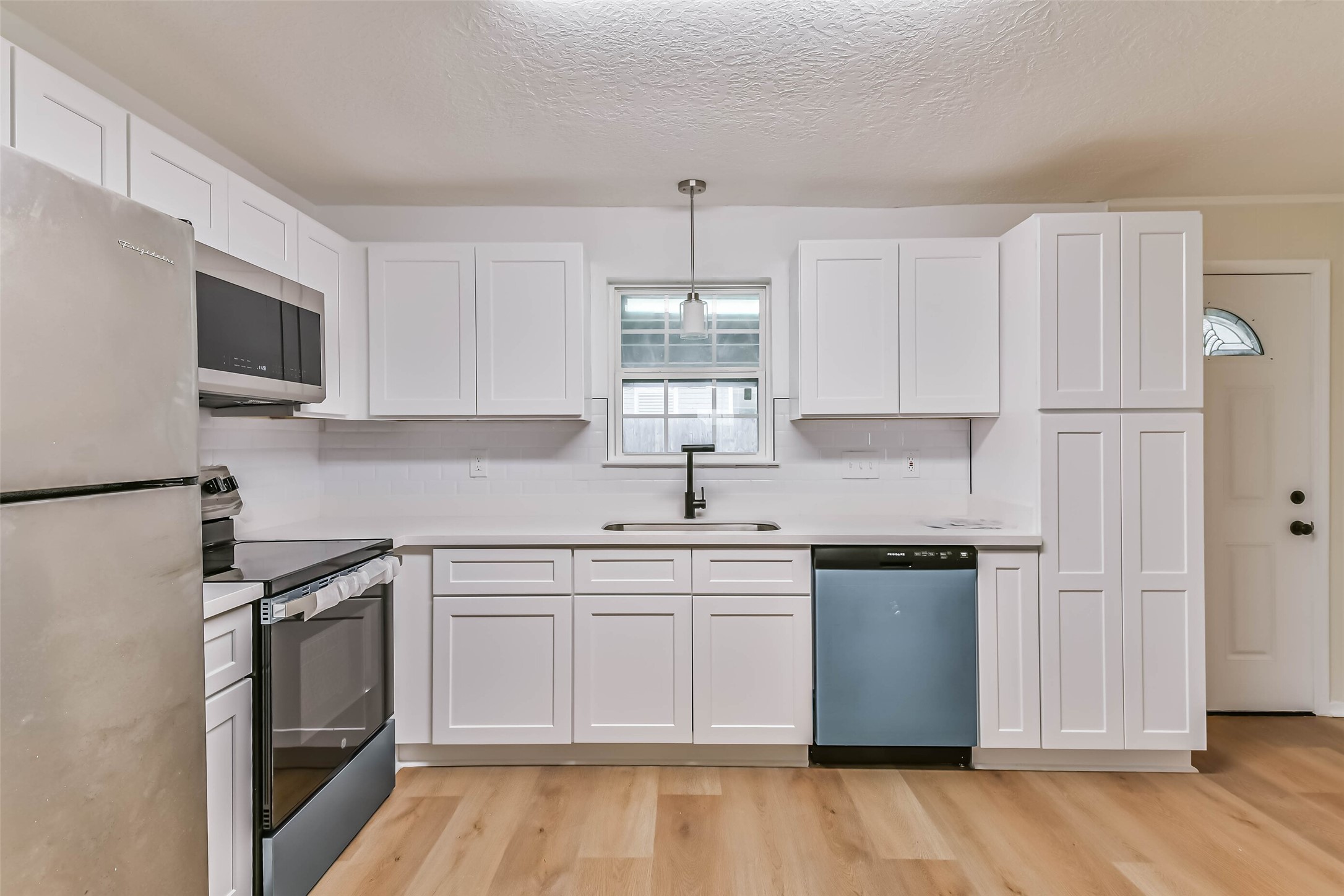 11830 15th Street Property Photo 9