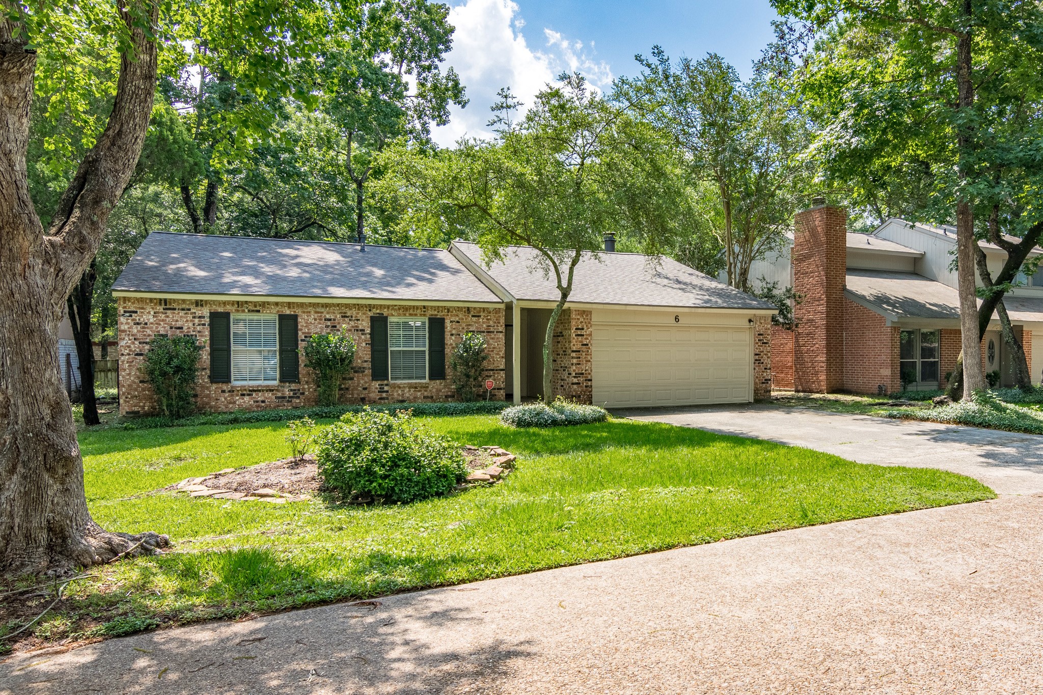 6 Basal Briar Court Property Photo 1