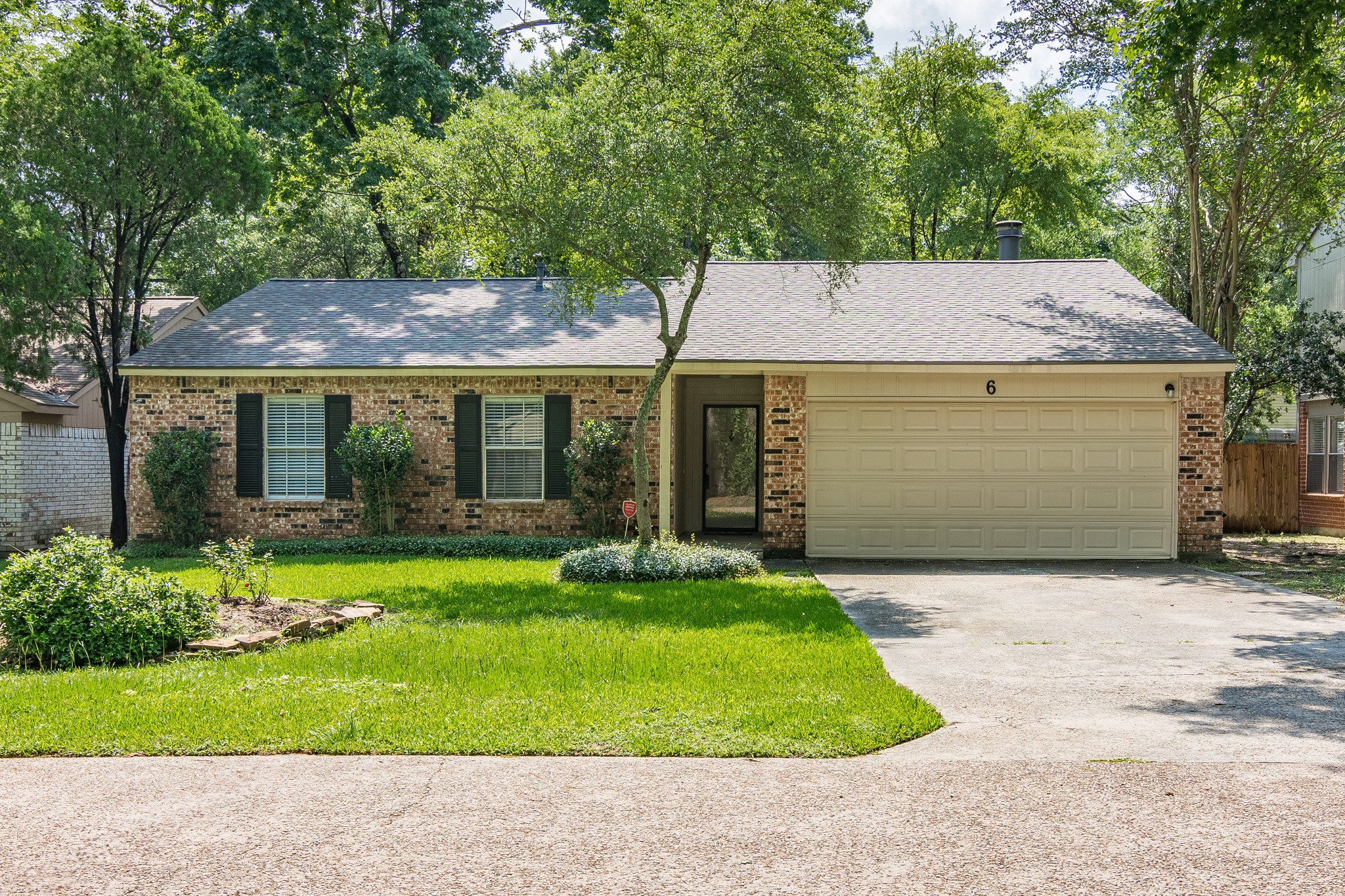 6 Basal Briar Court Property Photo 34