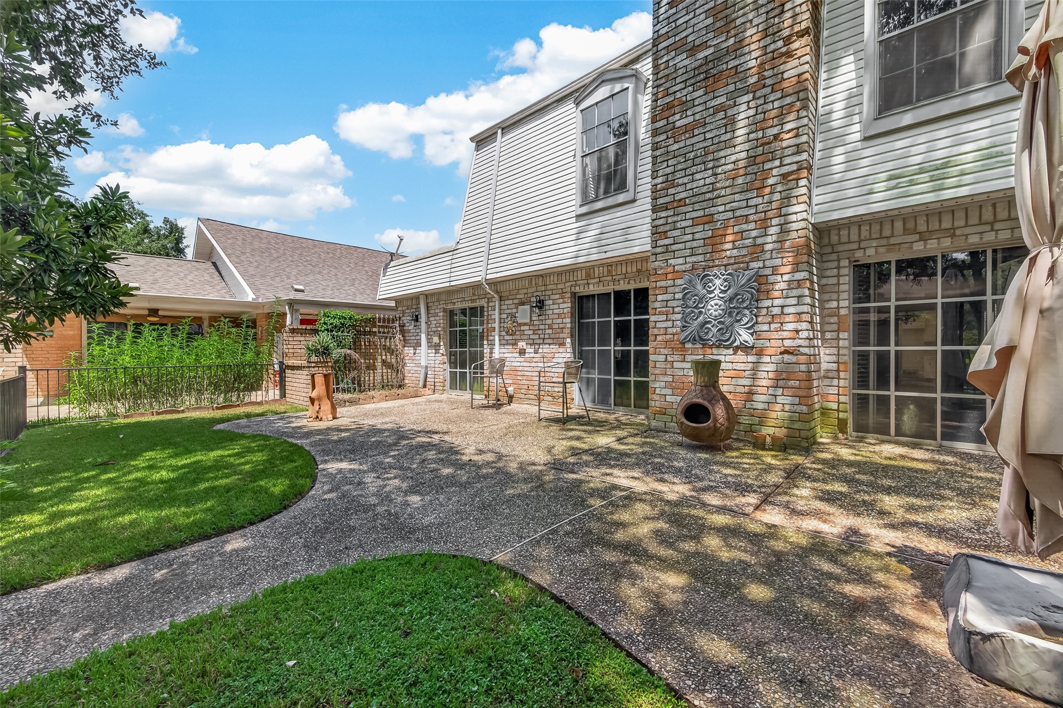 2718 Kissing Camel Court Property Photo