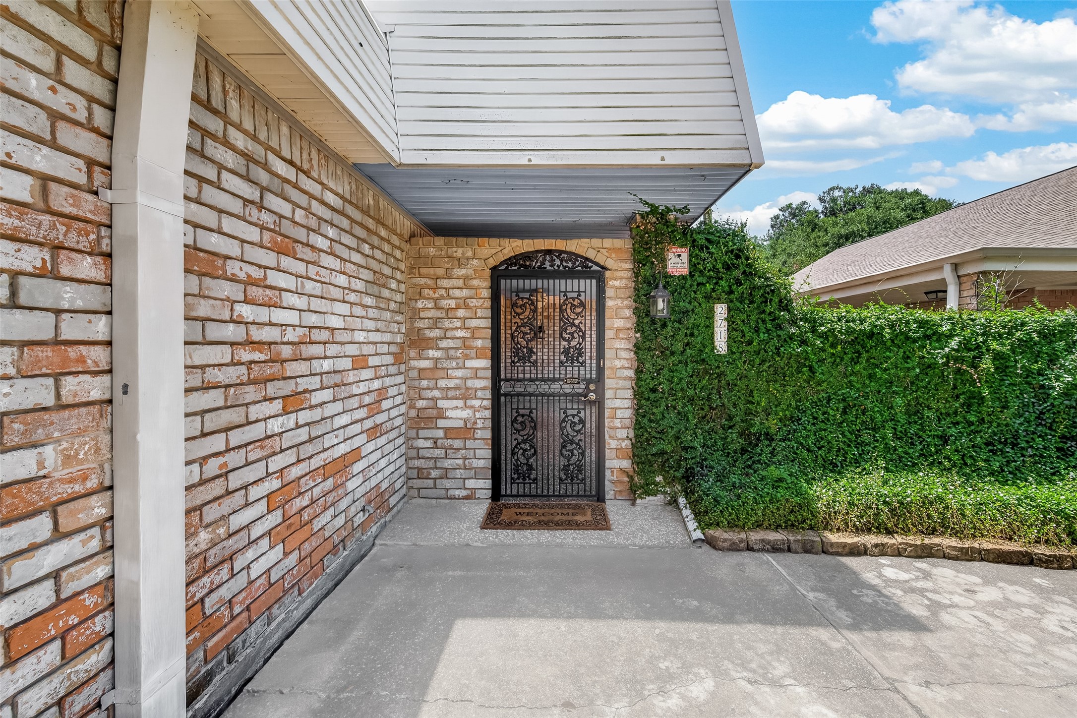 2718 Kissing Camel Court Property Photo 8