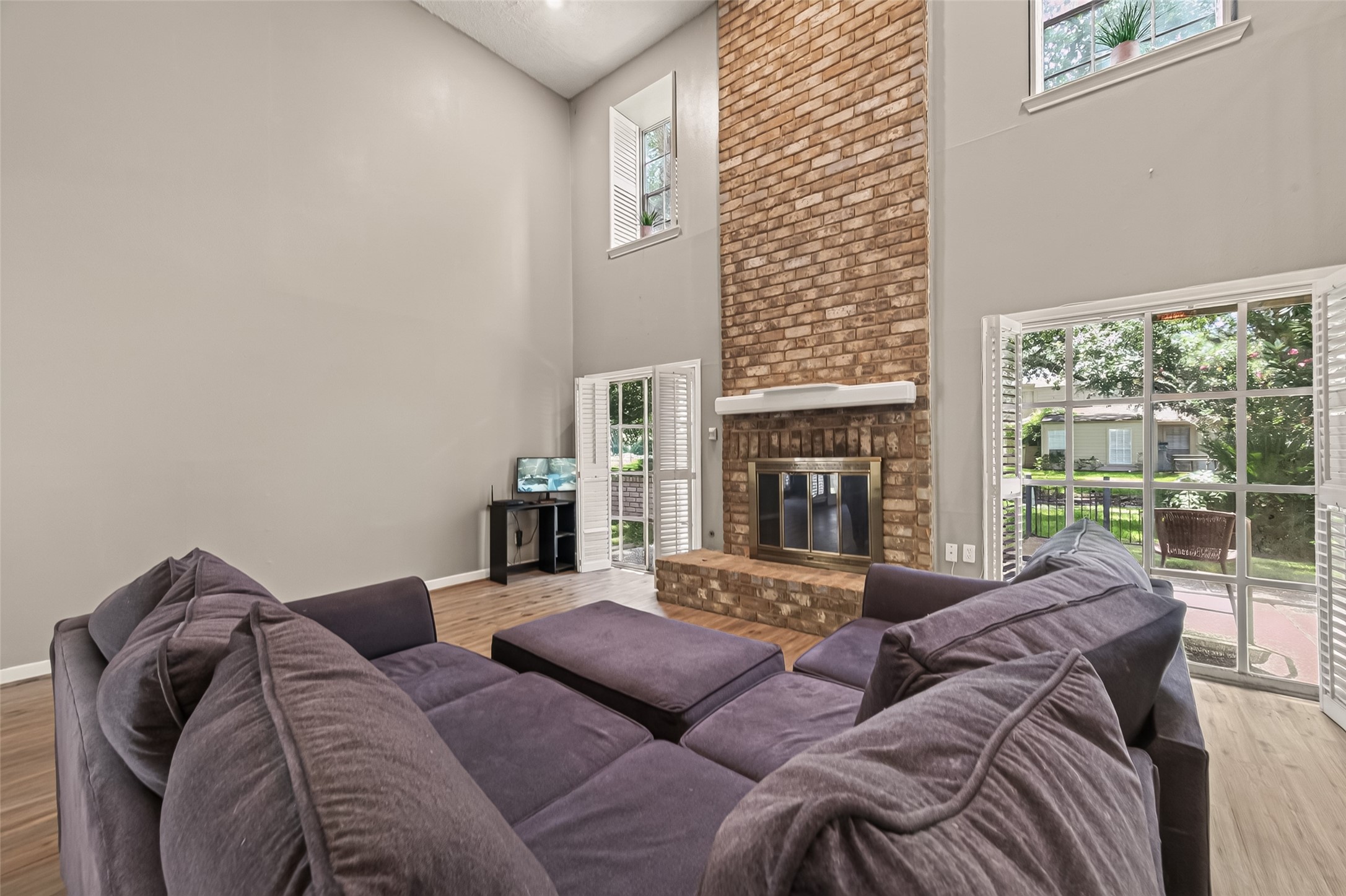 2718 Kissing Camel Court Property Photo 15