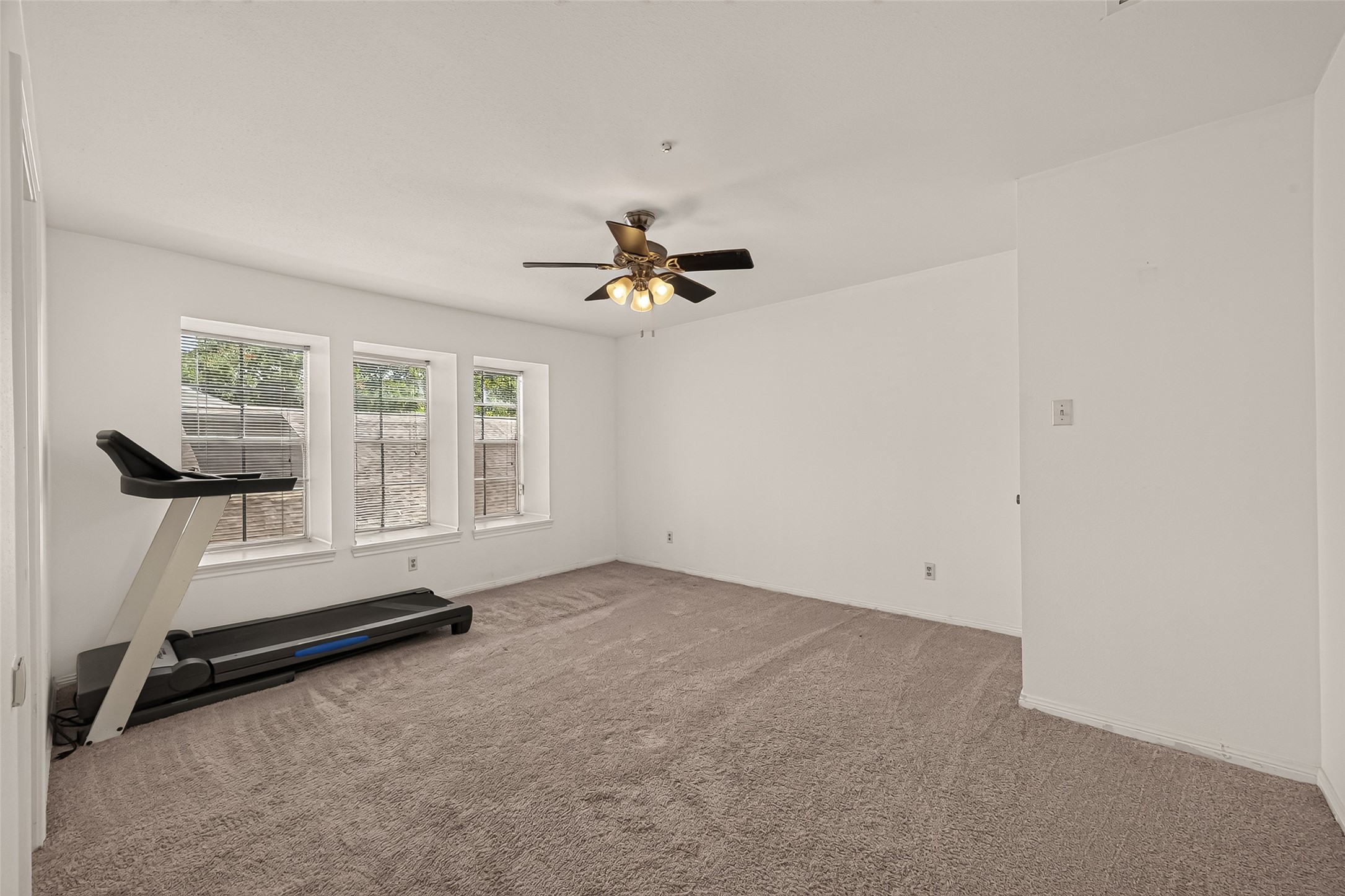 2718 Kissing Camel Court Property Photo 27