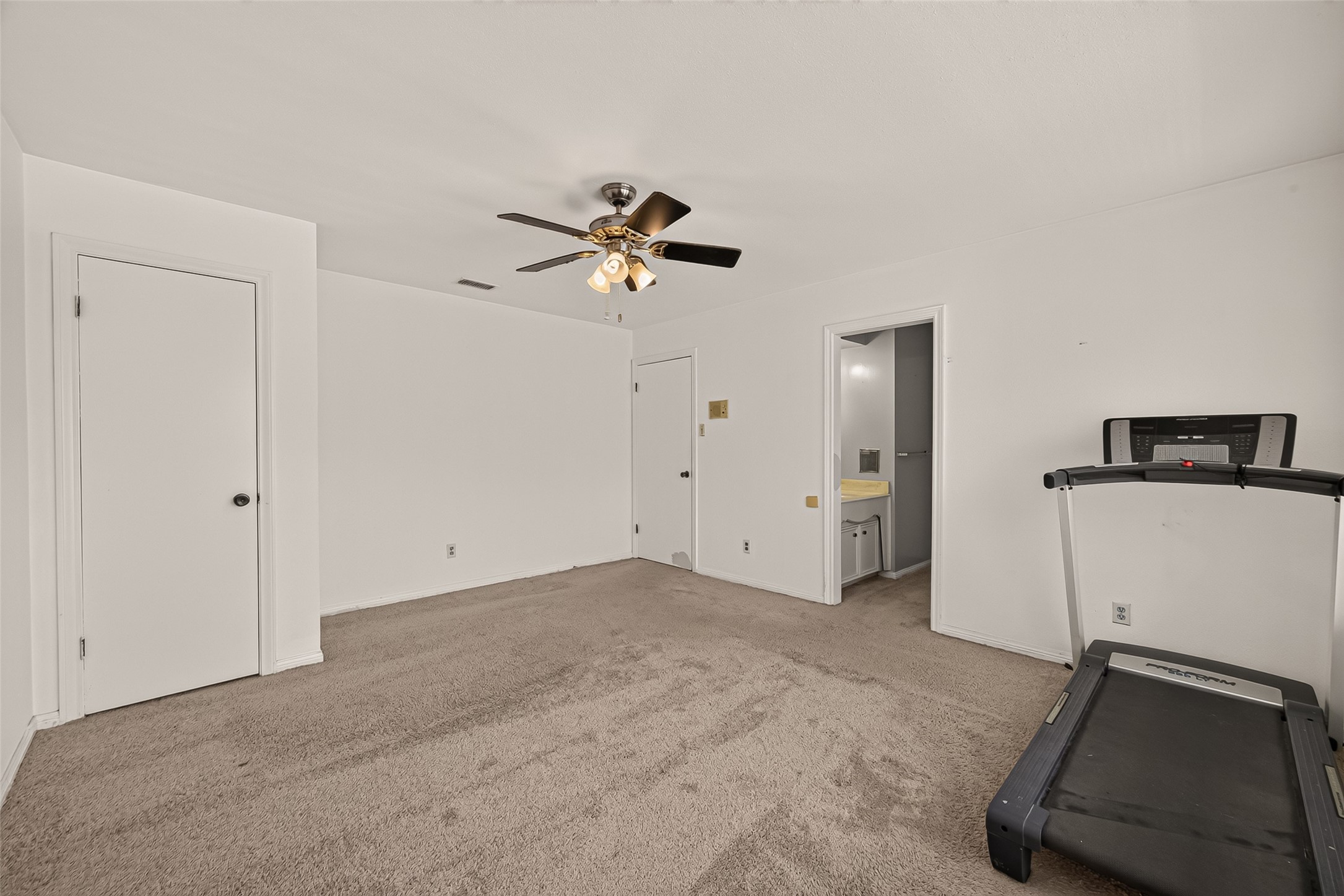 2718 Kissing Camel Court Property Photo 28