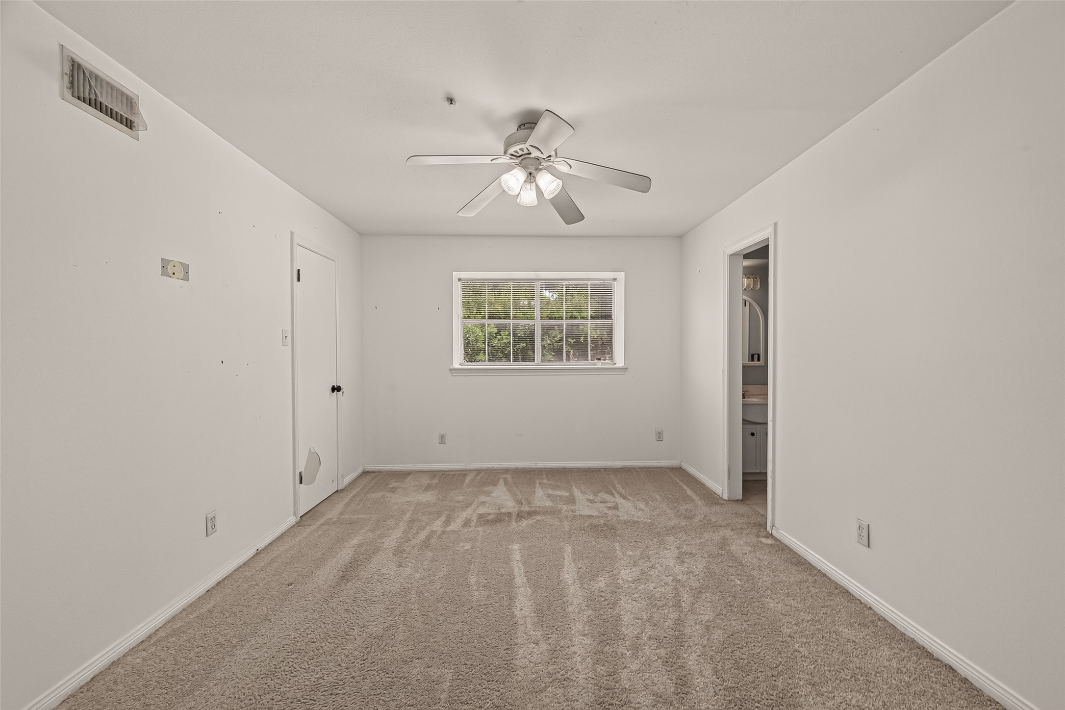 2718 Kissing Camel Court Property Photo 32