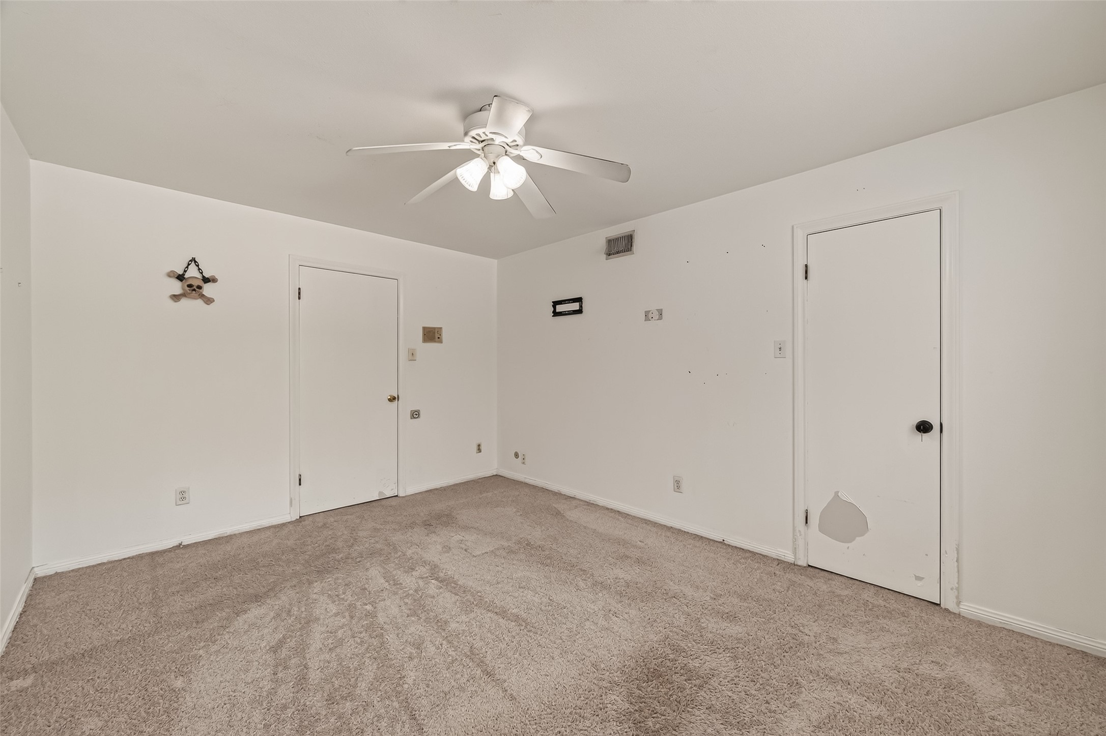 2718 Kissing Camel Court Property Photo 33