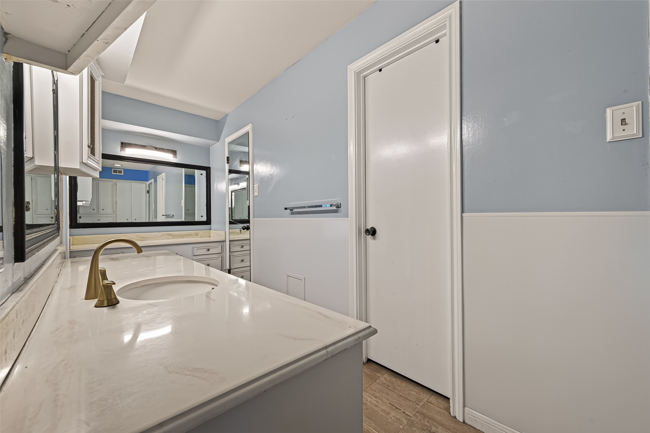 2718 Kissing Camel Court Property Photo 41