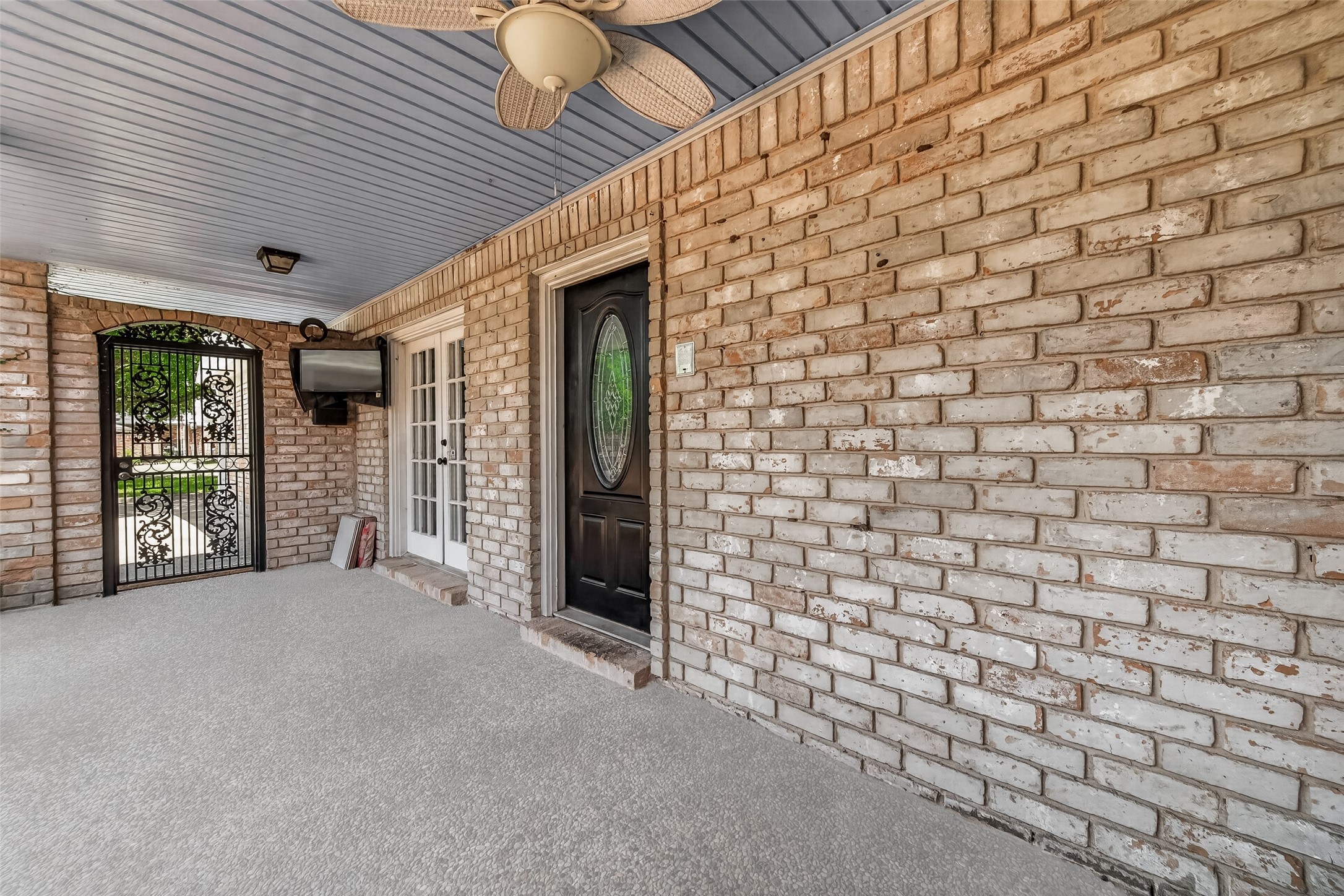 2718 Kissing Camel Court Property Photo 47