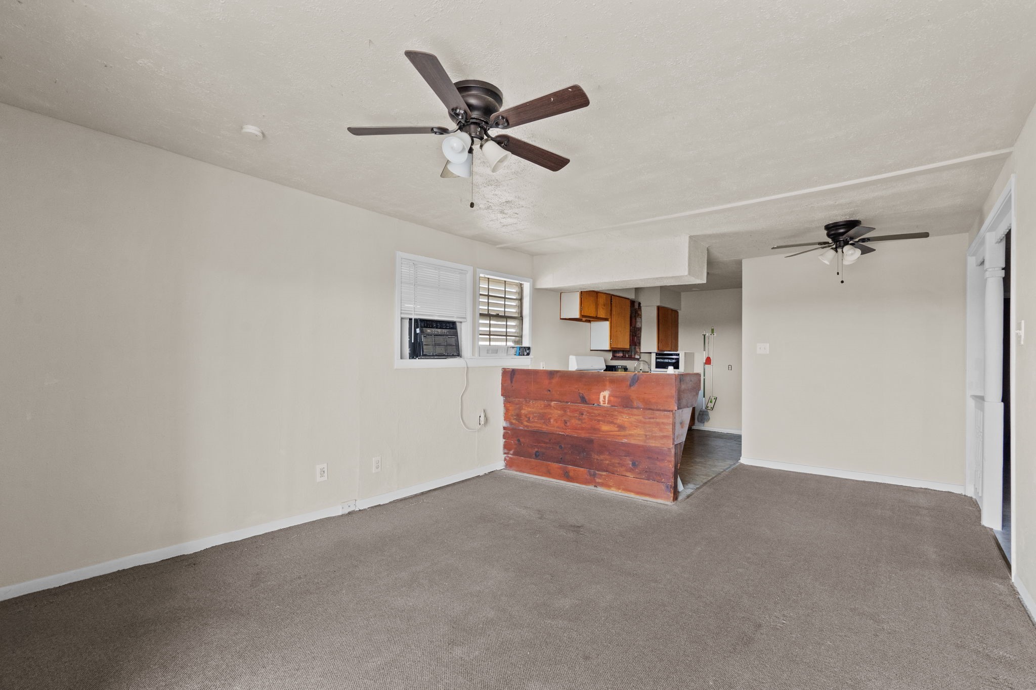 810 93rd Street Property Photo 3