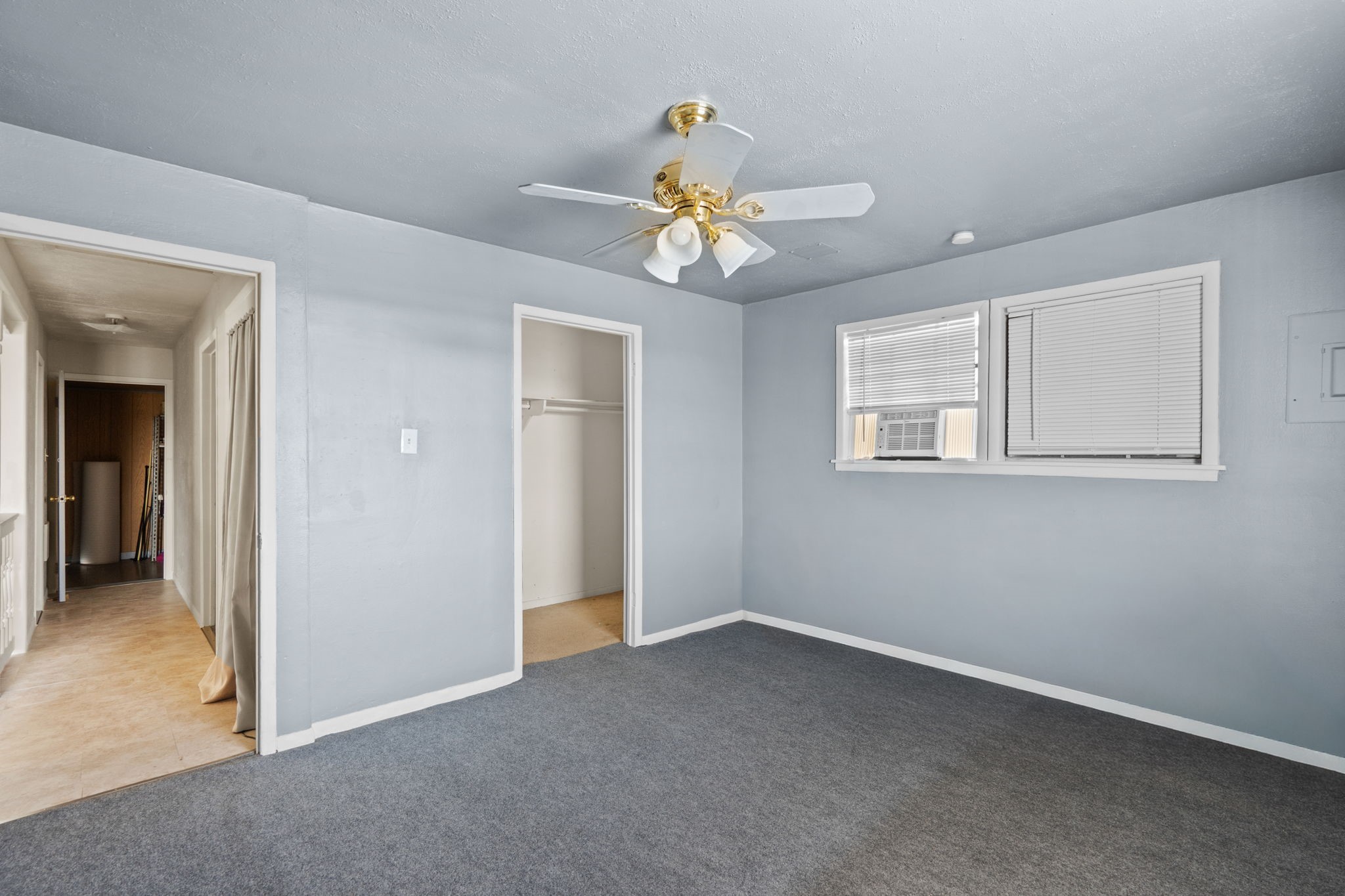 810 93rd Street Property Photo 5