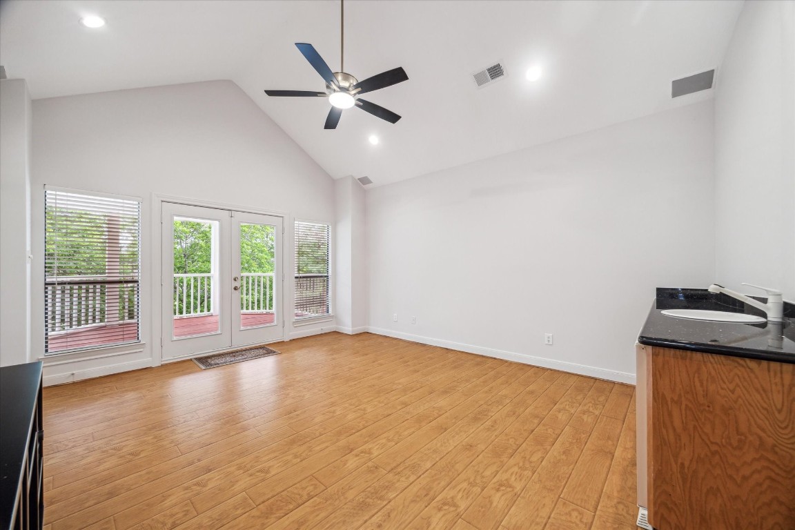 14 Tredington Street Property Photo 32