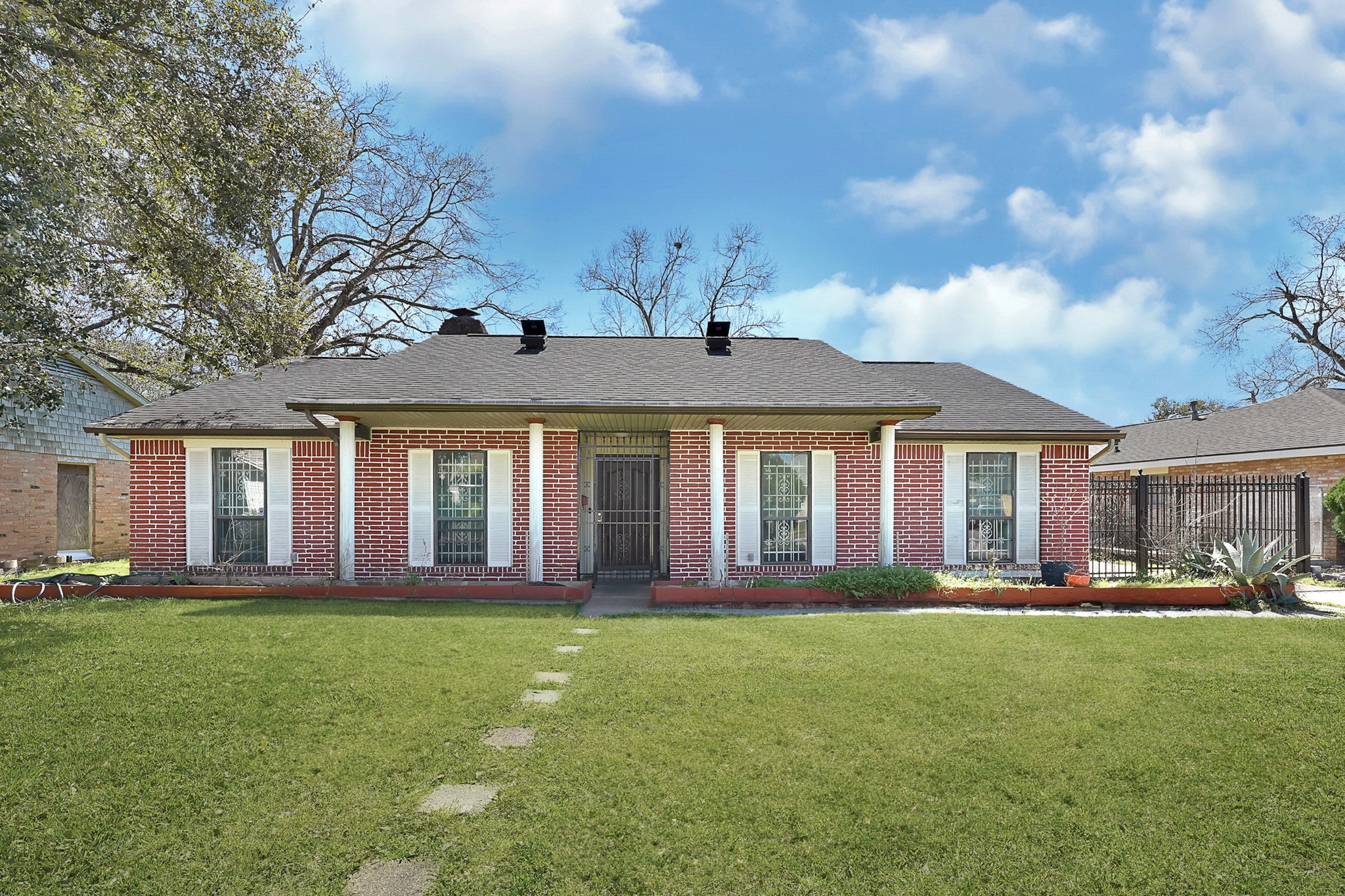 11807 Stroud Drive Property Photo