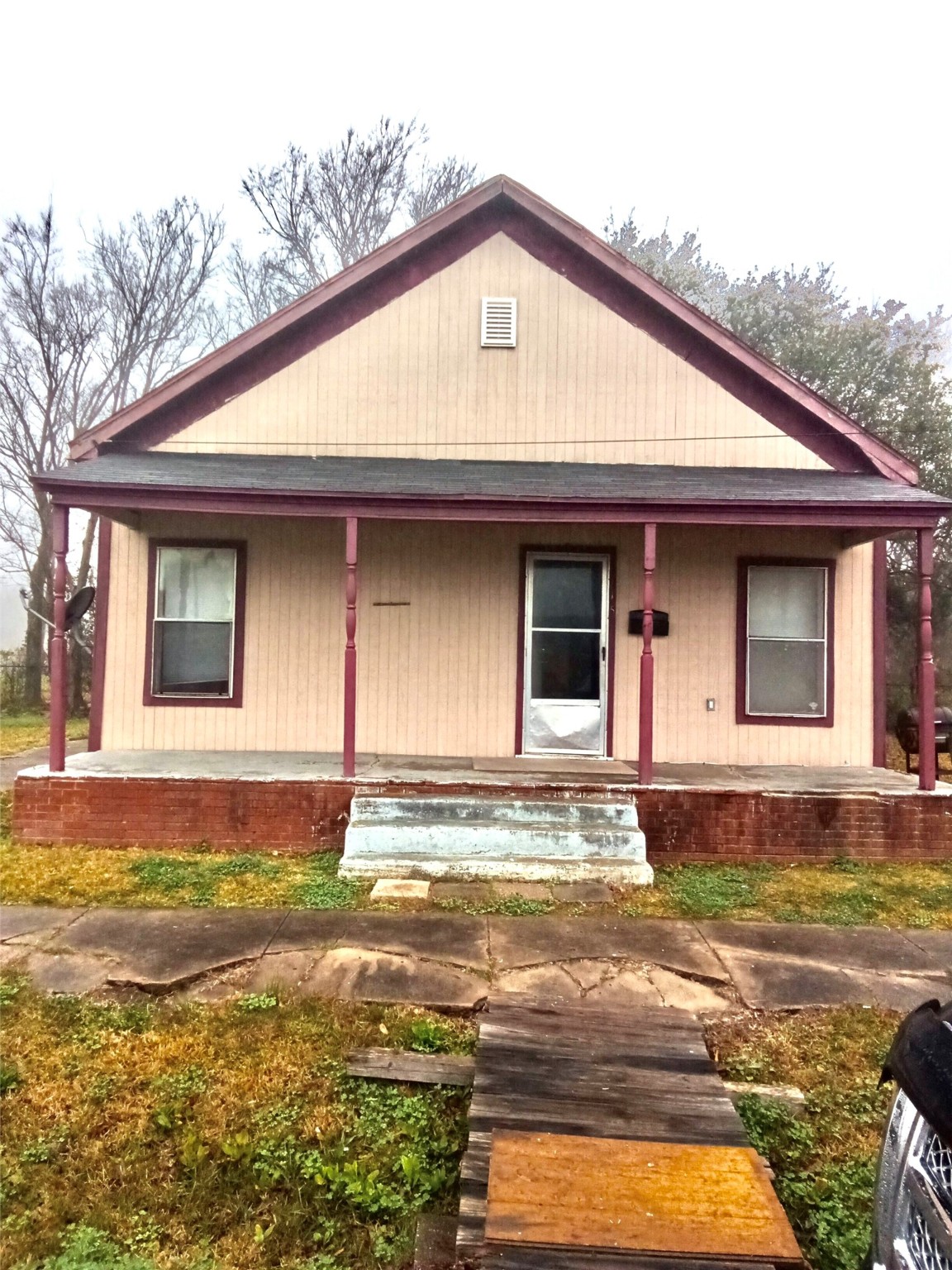 115 12th Street Property Photo 8