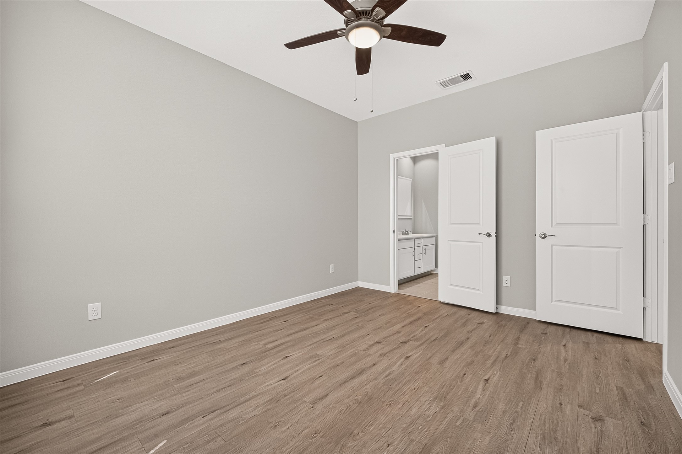2507 Grey Willow Trail Property Photo 15