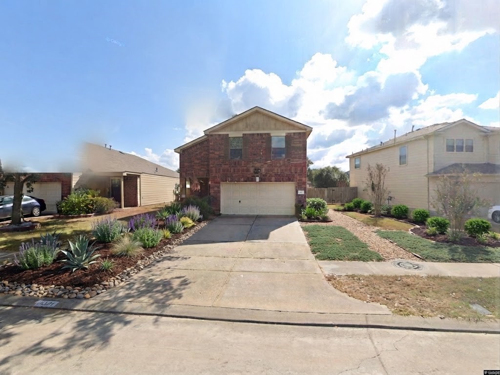 18307 Tupper Bend Lane Property Photo 1