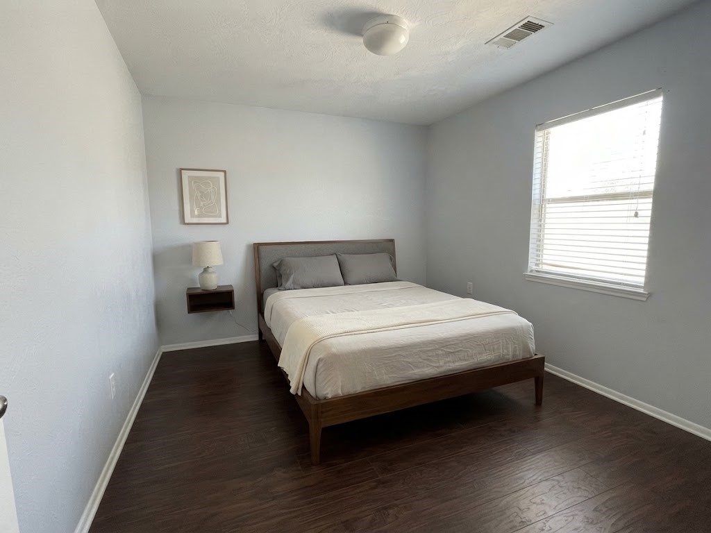 18307 Tupper Bend Lane Property Photo 6