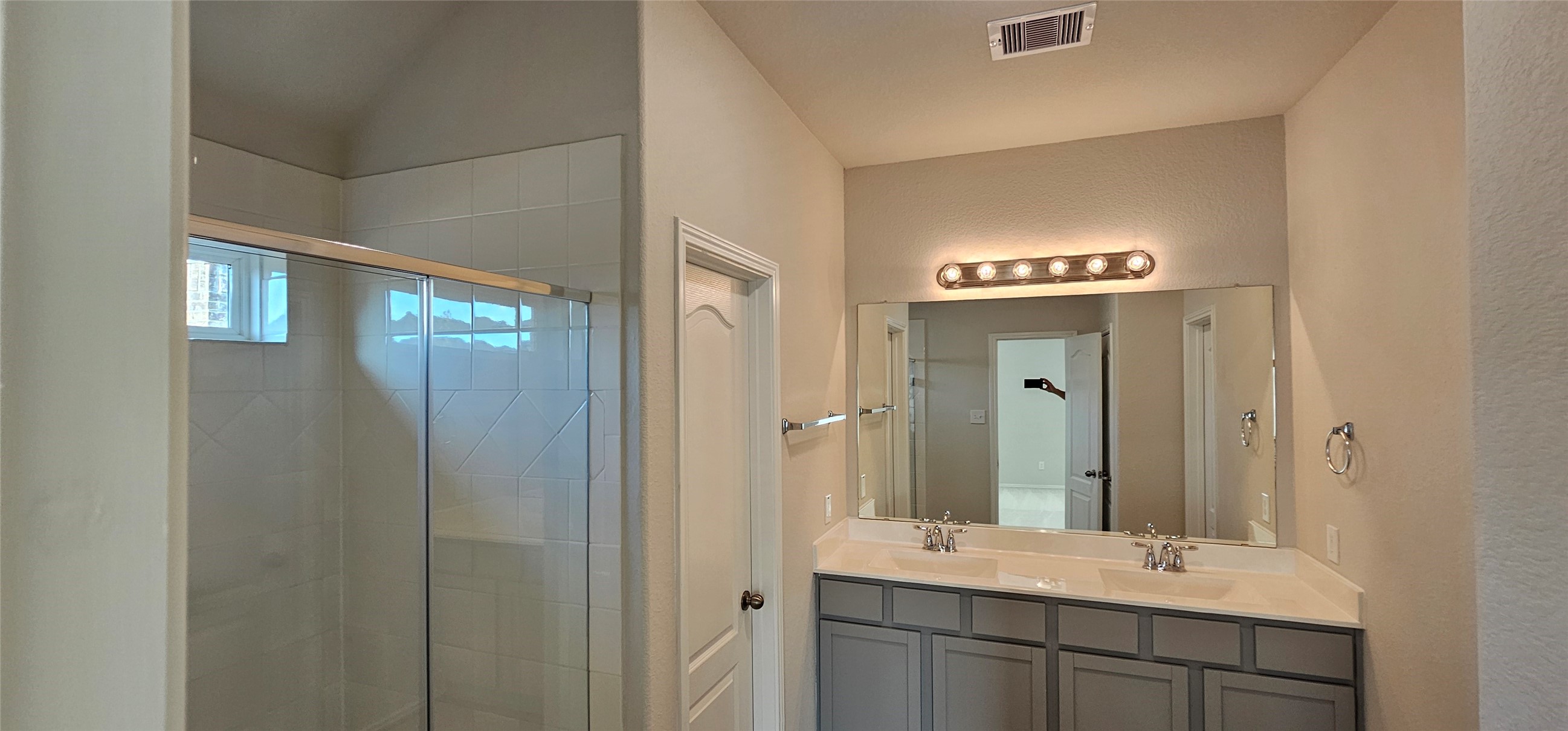 7435 Sunlit Harbor Drive Property Photo 7