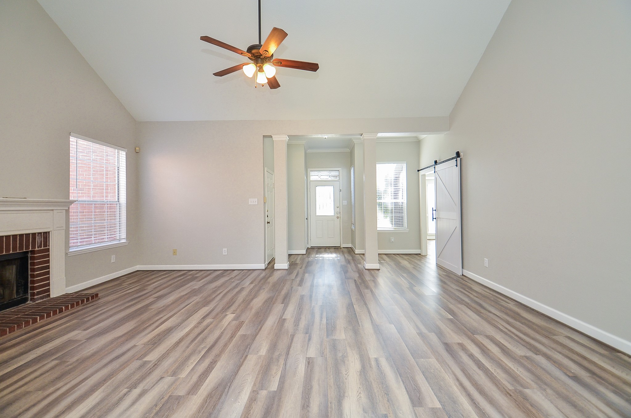 6815 High Knoll Drive Property Photo 6