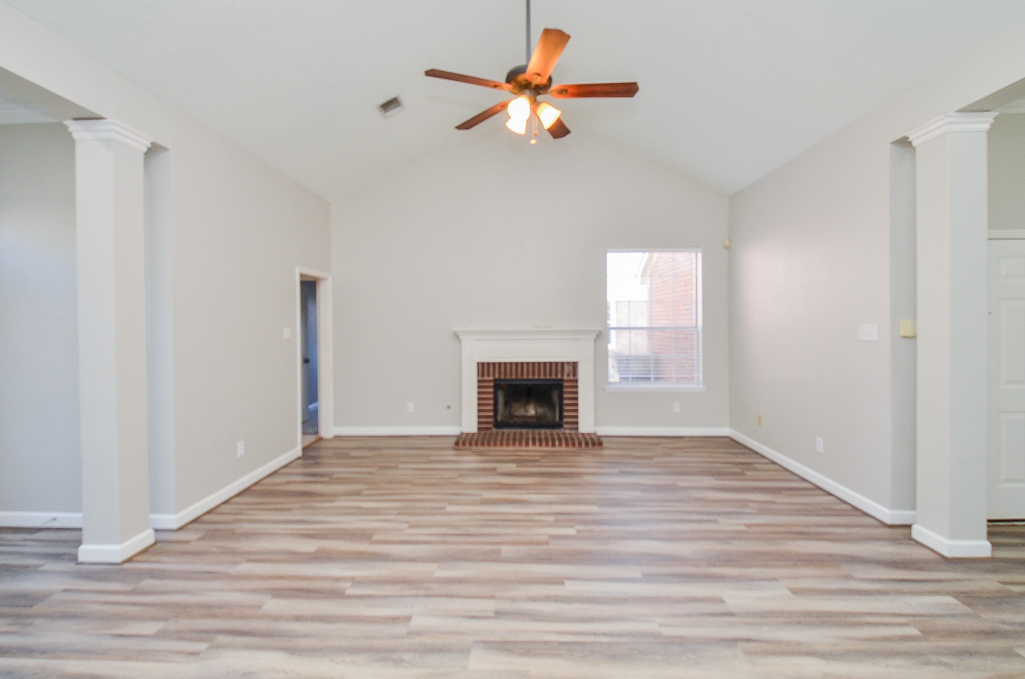6815 High Knoll Drive Property Photo 9