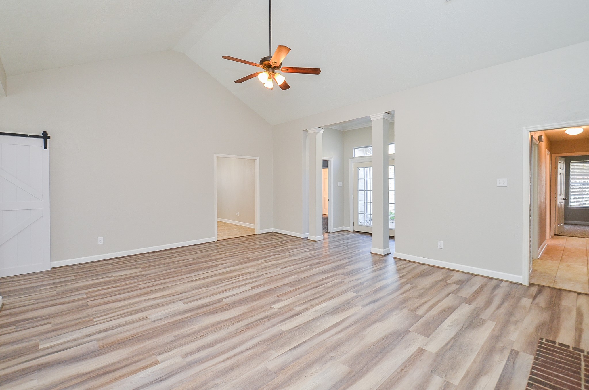 6815 High Knoll Drive Property Photo 12