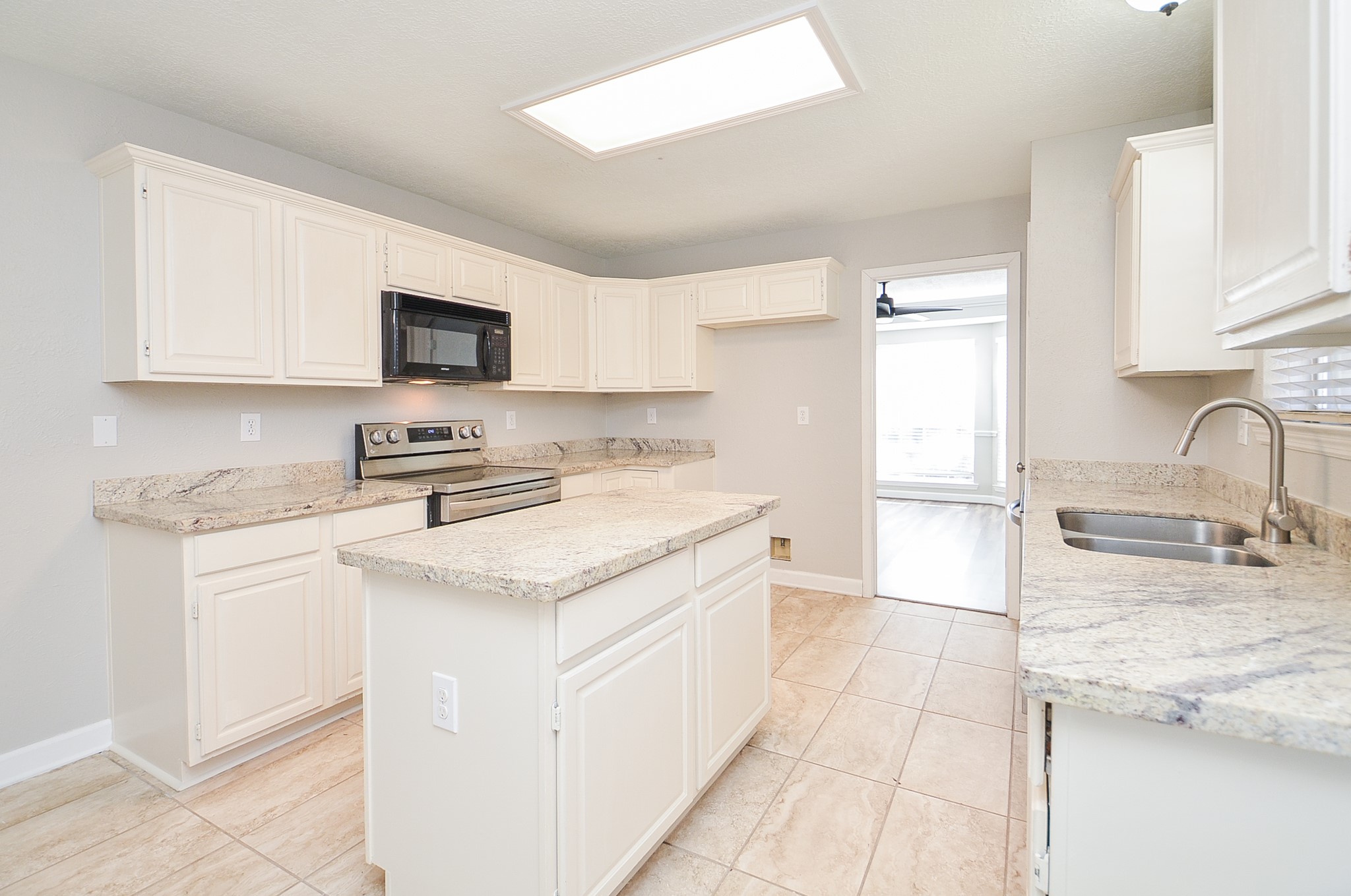 6815 High Knoll Drive Property Photo 18