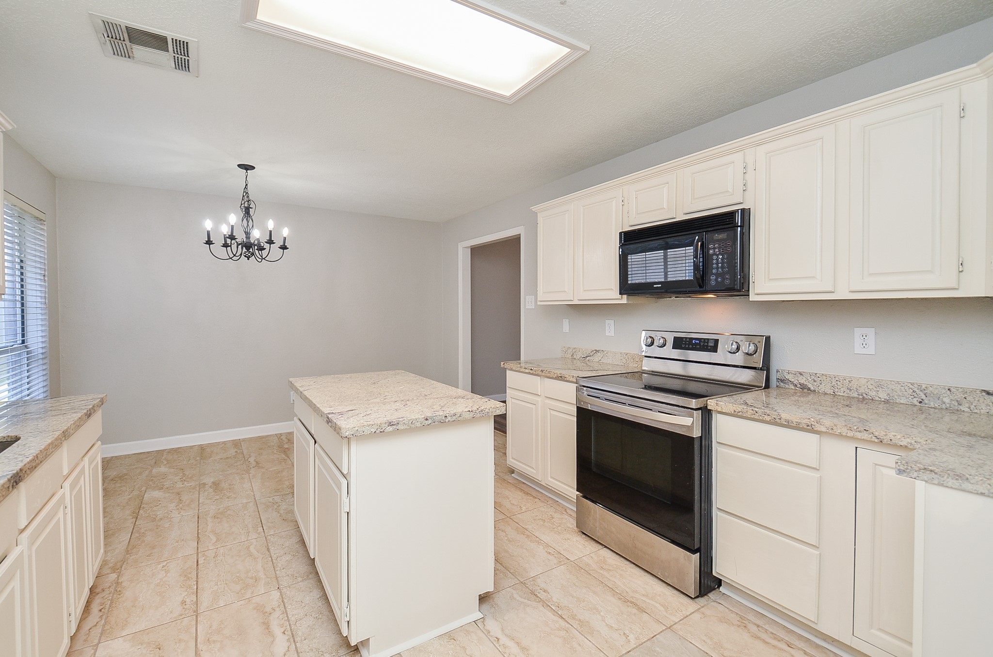 6815 High Knoll Drive Property Photo 21
