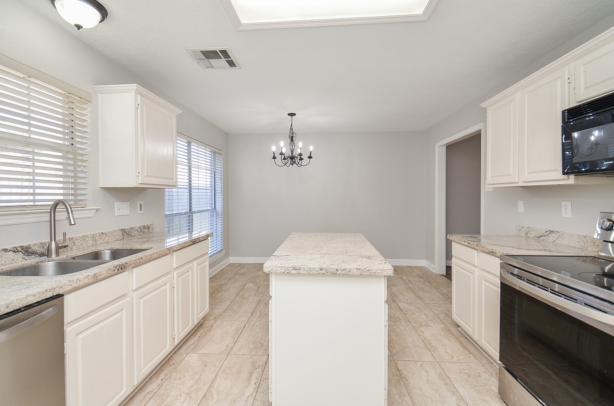 6815 High Knoll Drive Property Photo 22