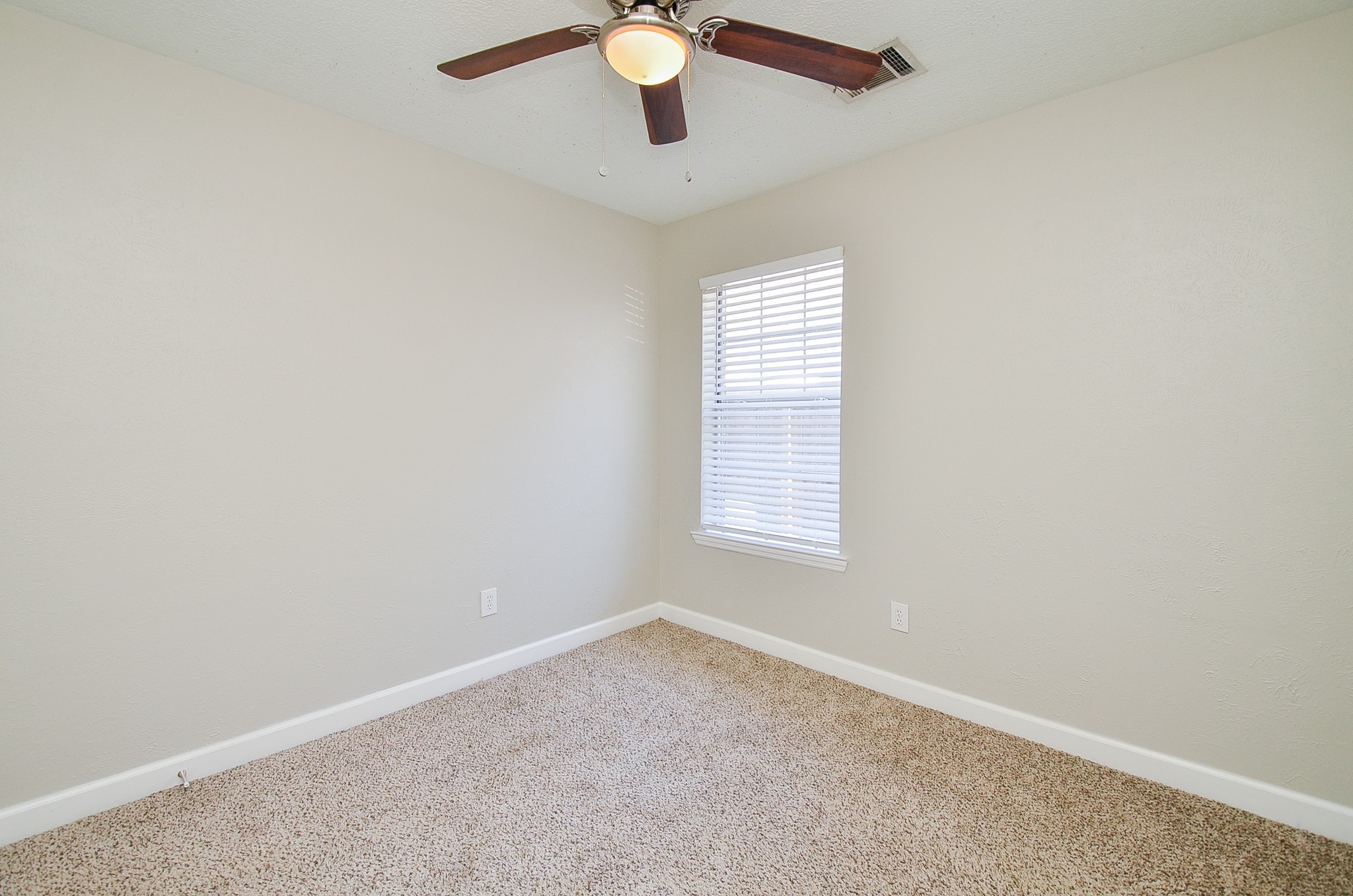 6815 High Knoll Drive Property Photo 32