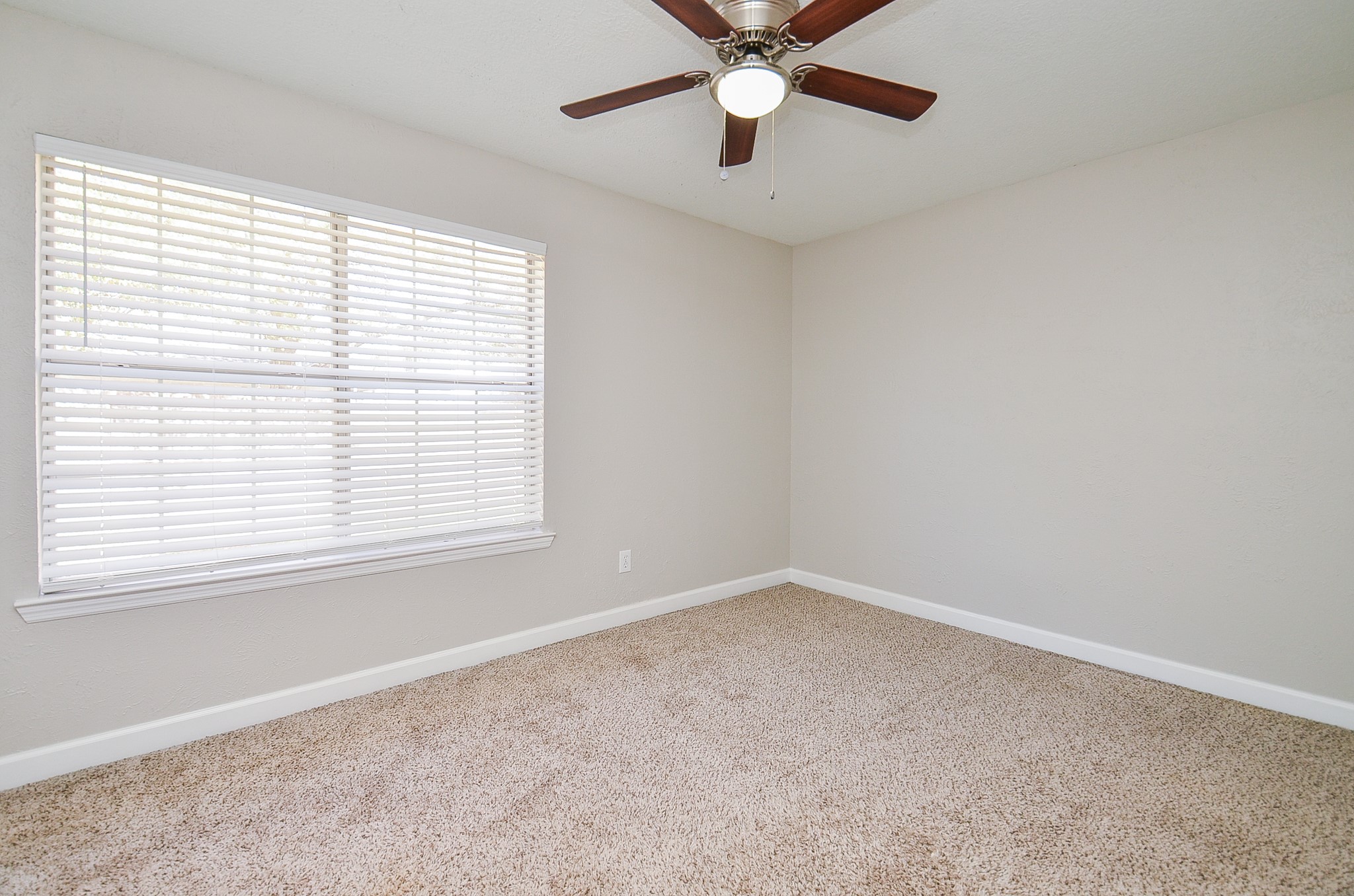 6815 High Knoll Drive Property Photo 34