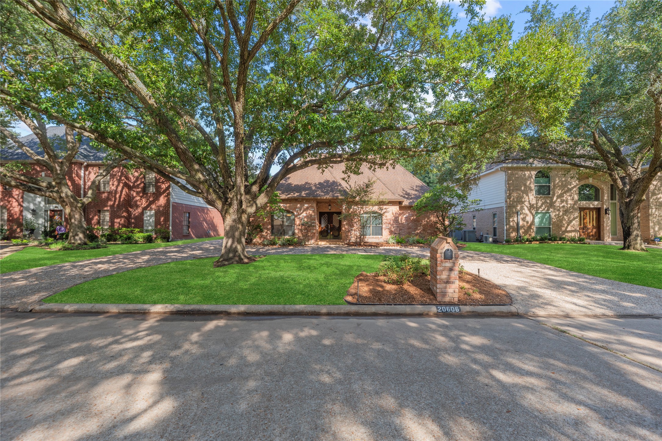 20606 Hannington Lane Property Photo 1