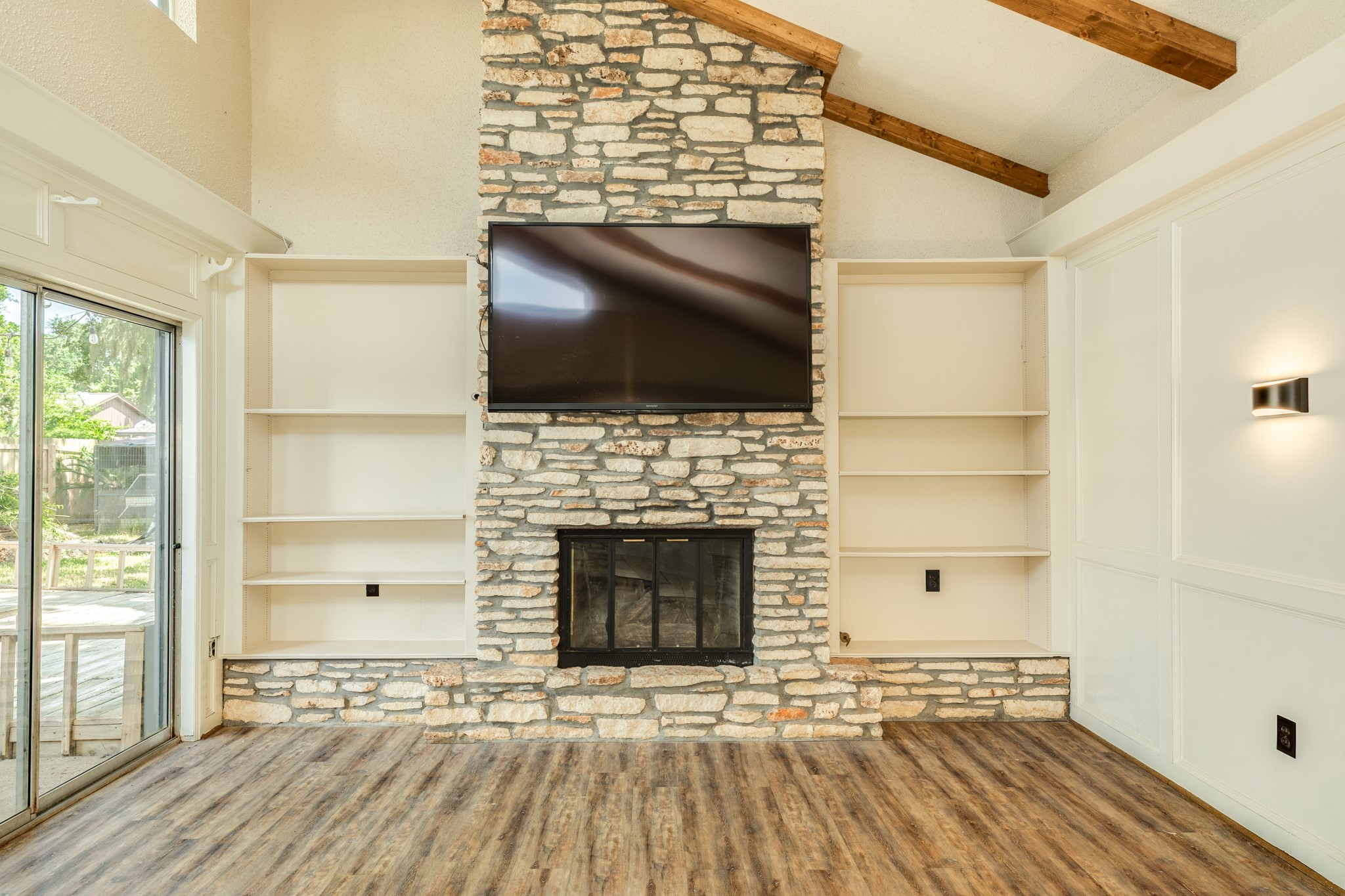2219 River Oaks Drive Property Photo 16
