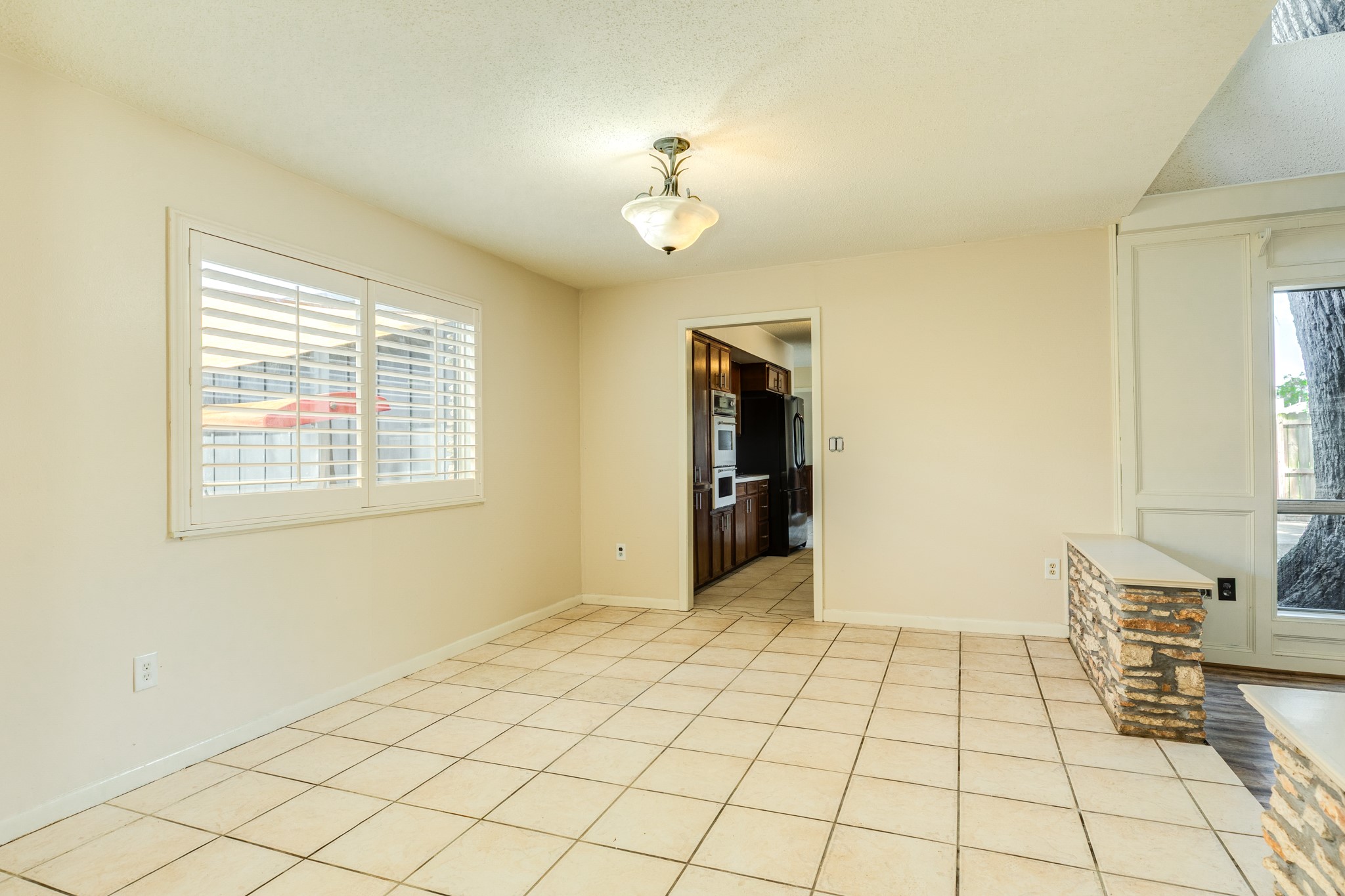 2219 River Oaks Drive Property Photo 20