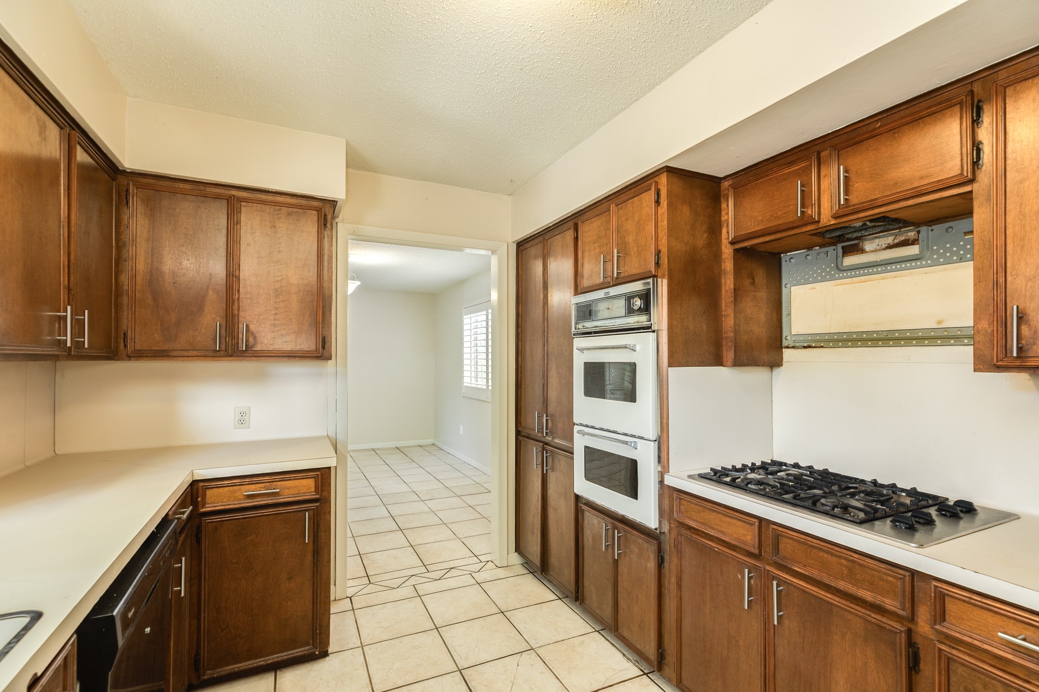 2219 River Oaks Drive Property Photo 24