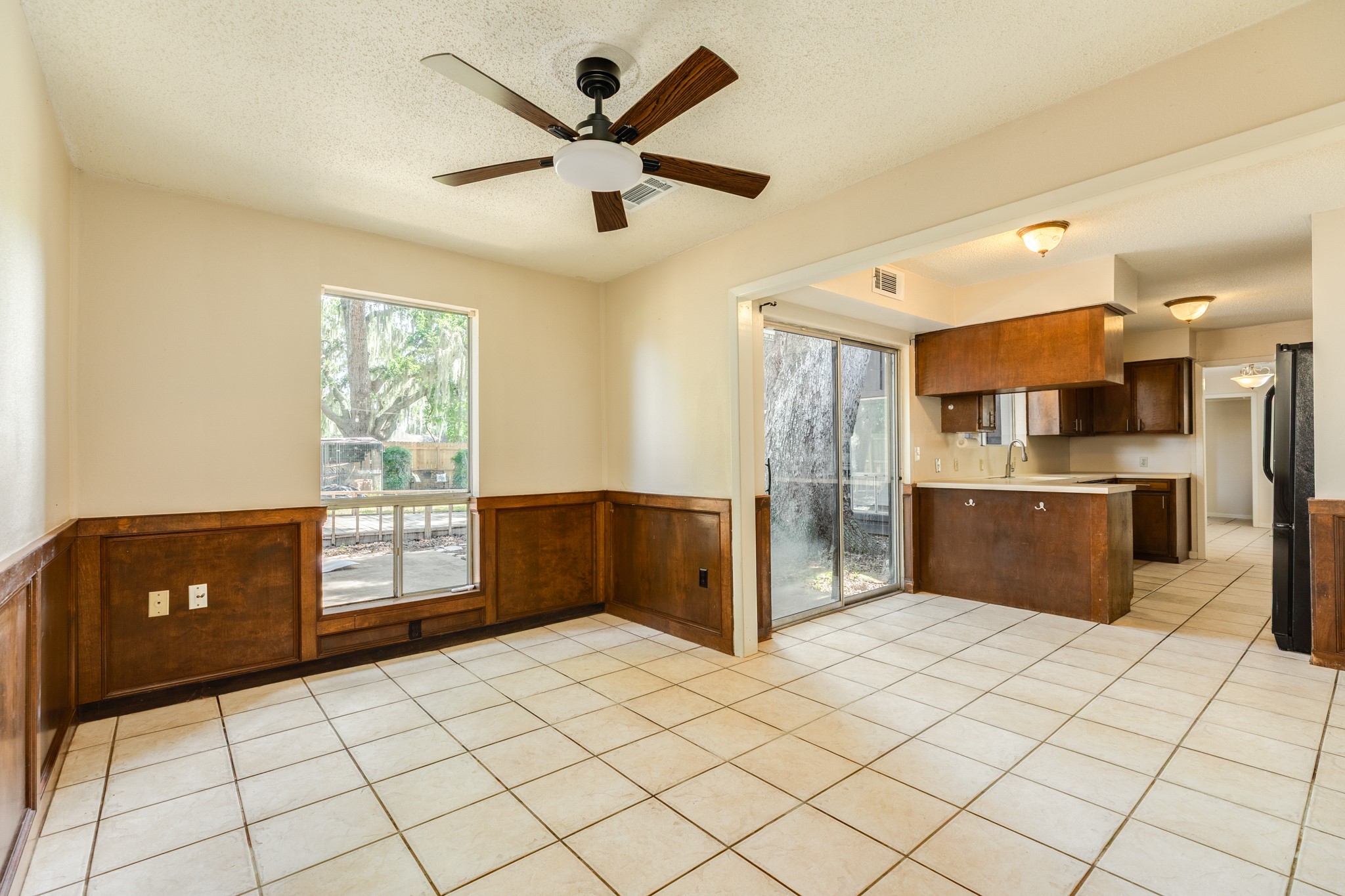 2219 River Oaks Drive Property Photo 25