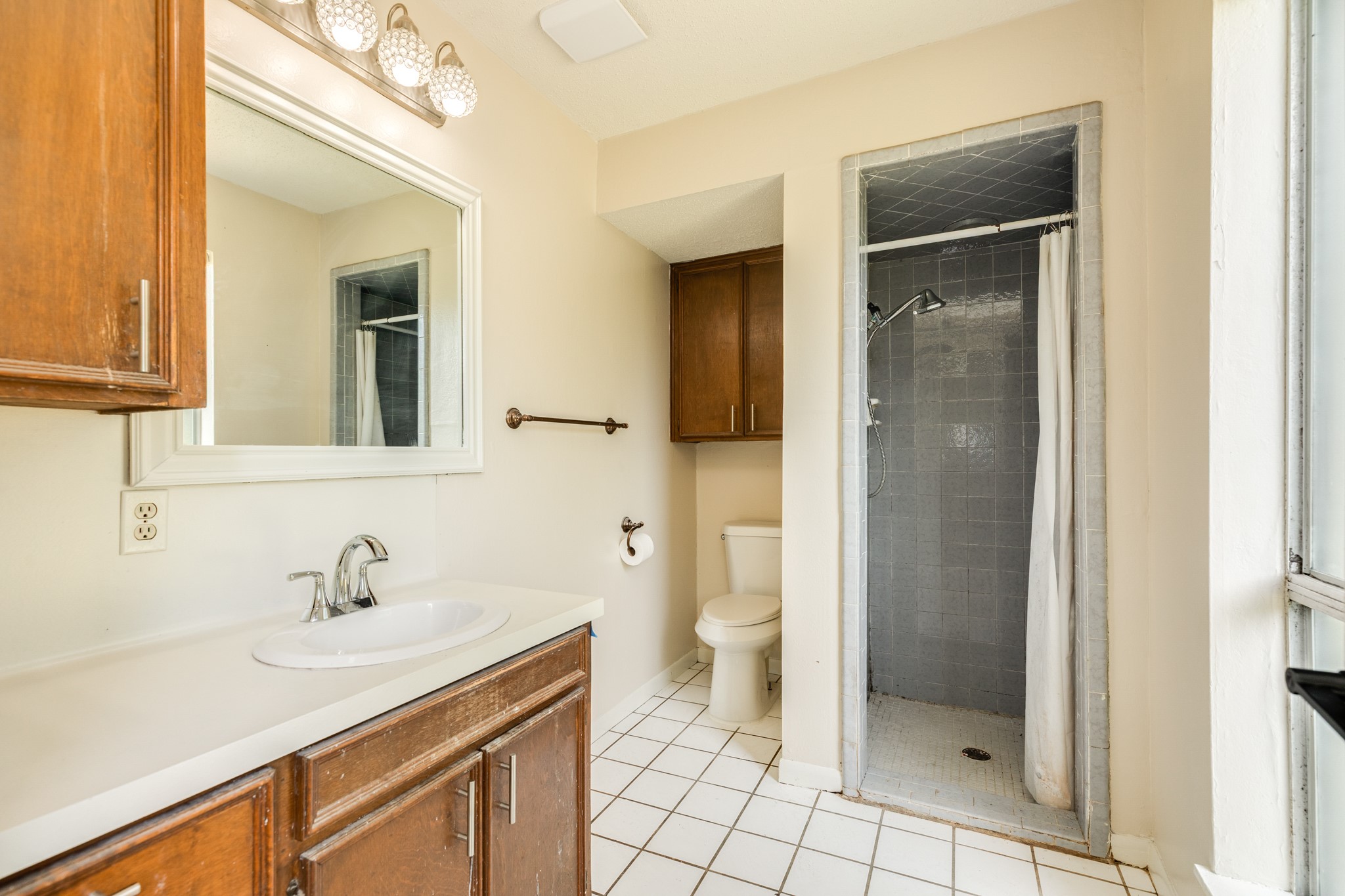 2219 River Oaks Drive Property Photo 30