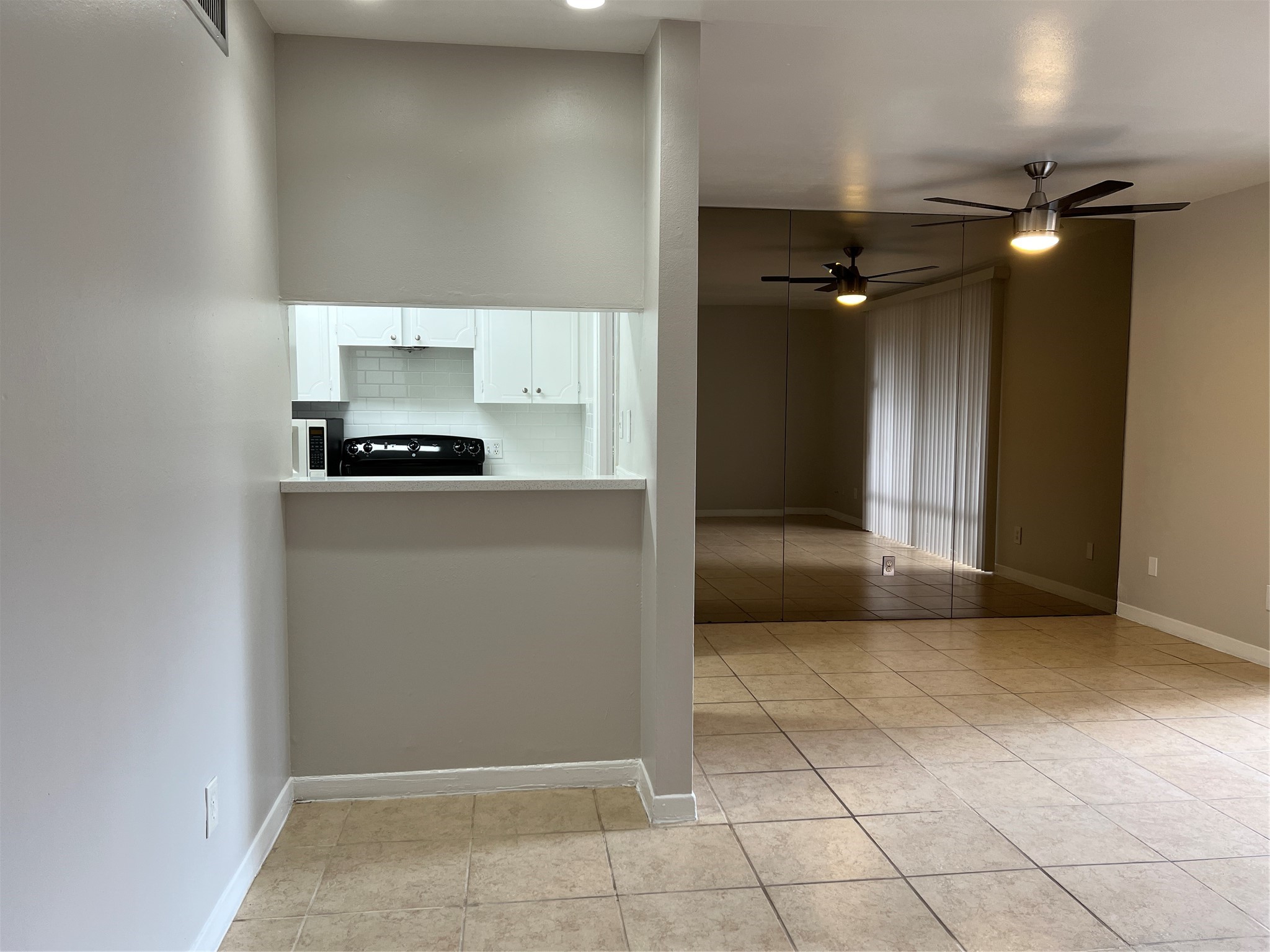 2824 Briarhurst Drive 9 Property Photo 3
