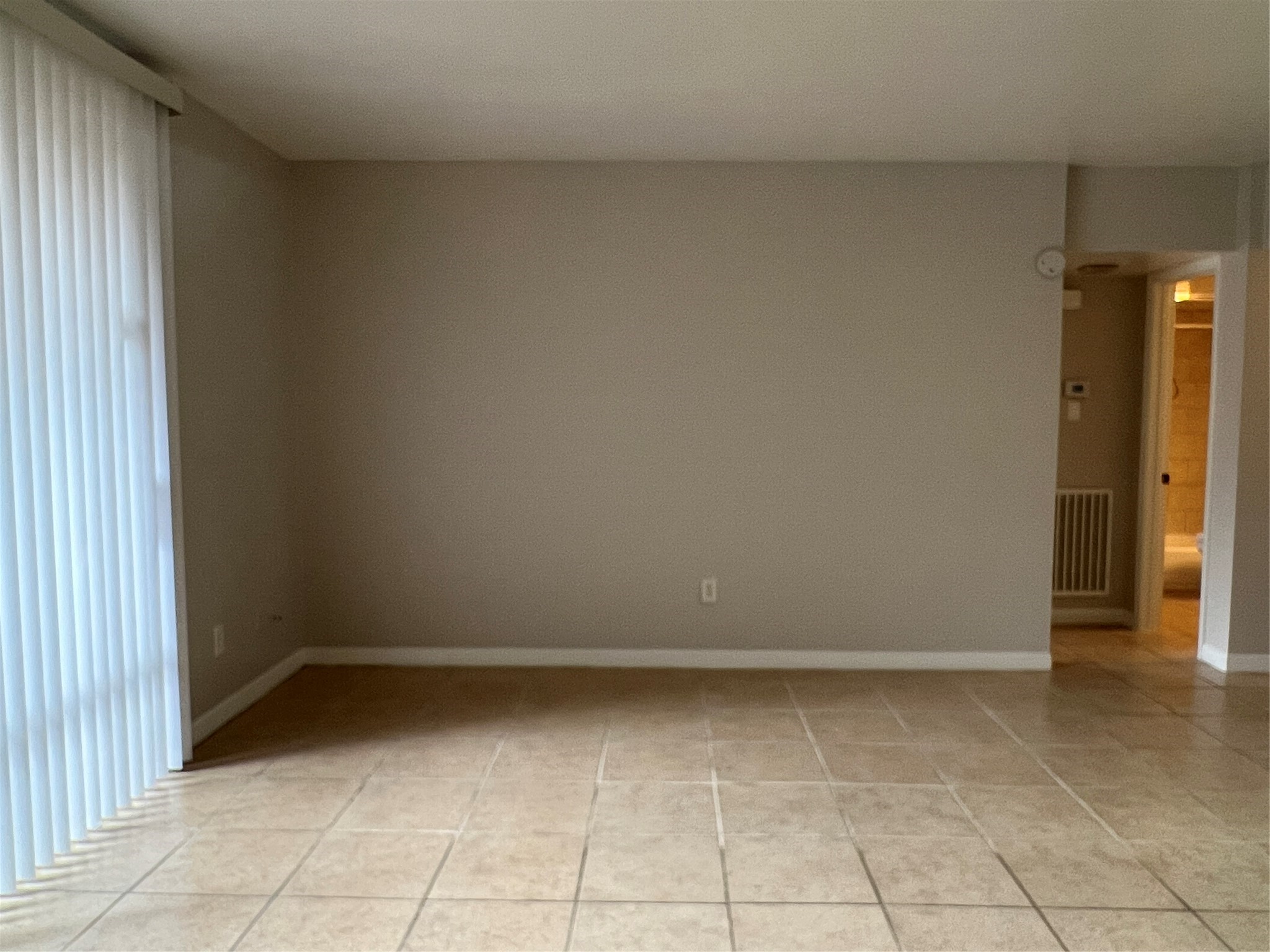 2824 Briarhurst Drive 9 Property Photo 4