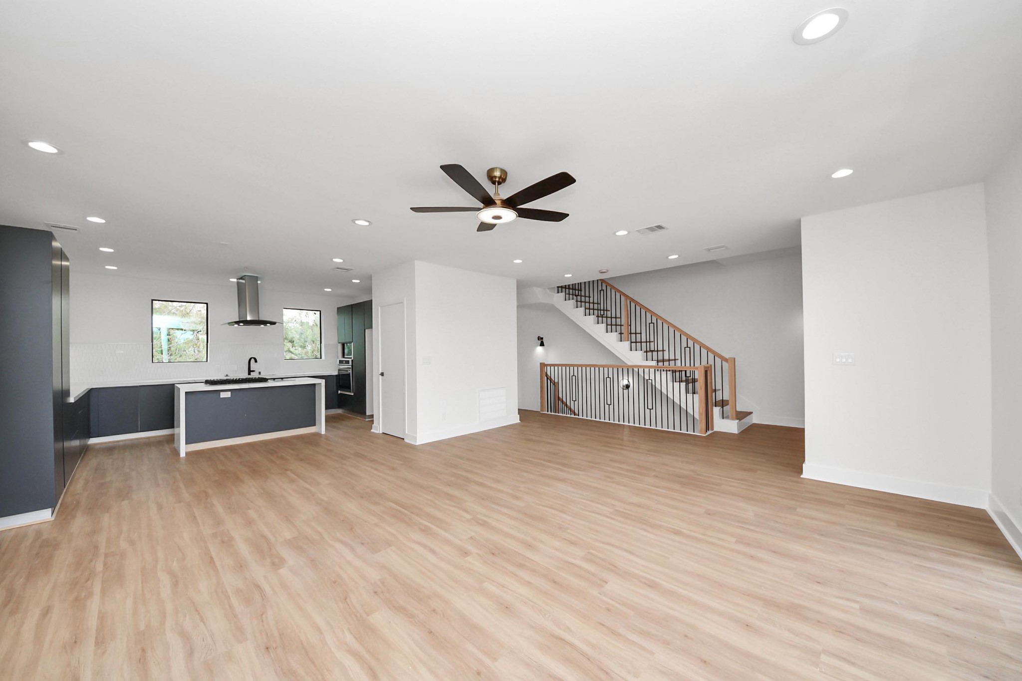 9022 Ferdinand Street Property Photo 8