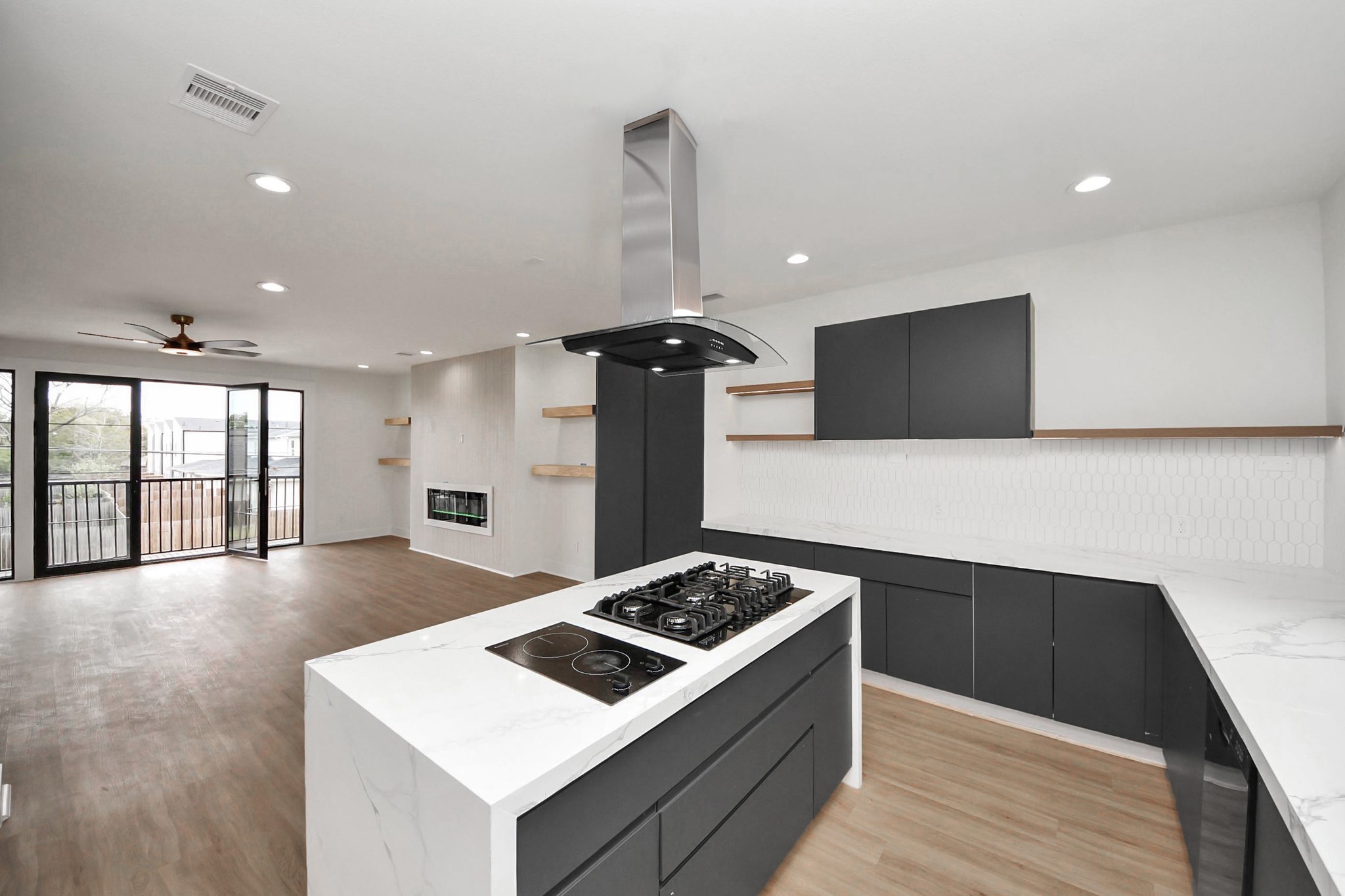 9022 Ferdinand Street Property Photo 13