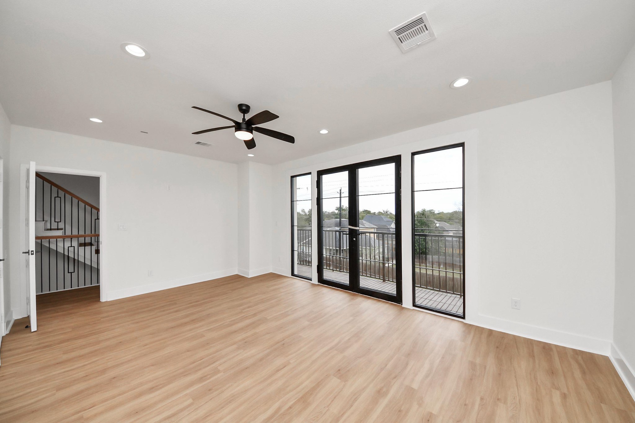9022 Ferdinand Street Property Photo 18