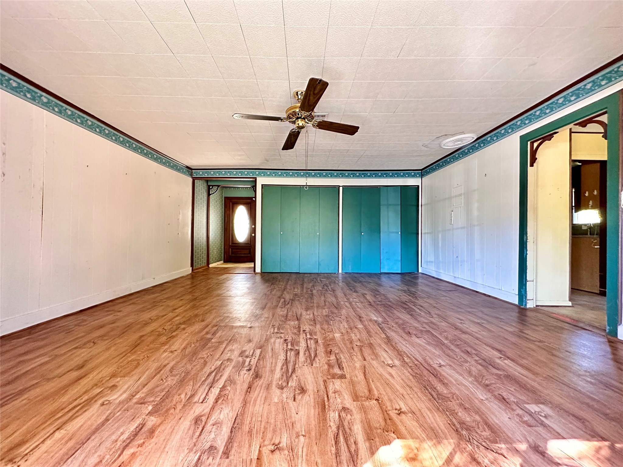 300 Holly Drive Property Photo 7