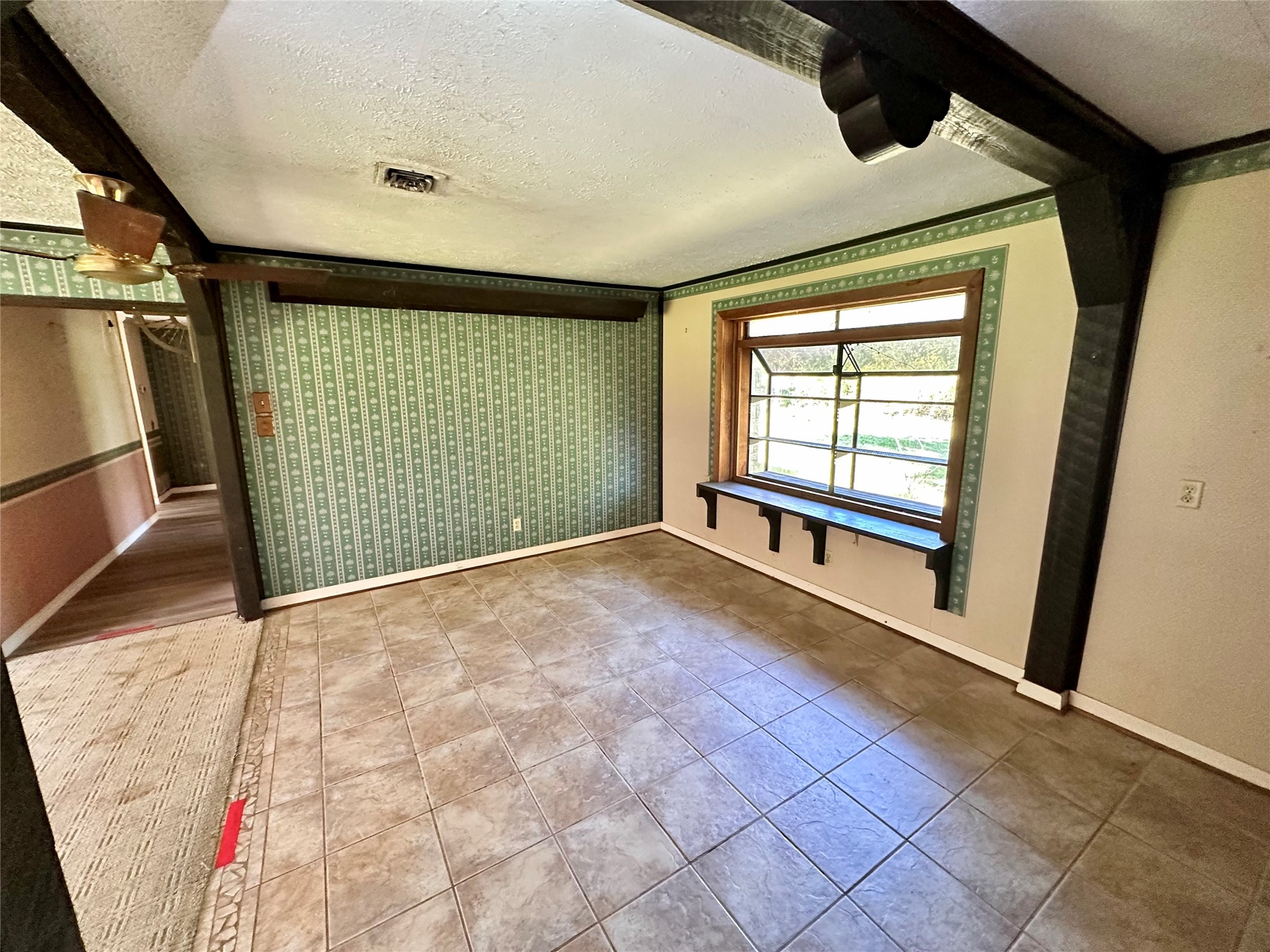 300 Holly Drive Property Photo 14