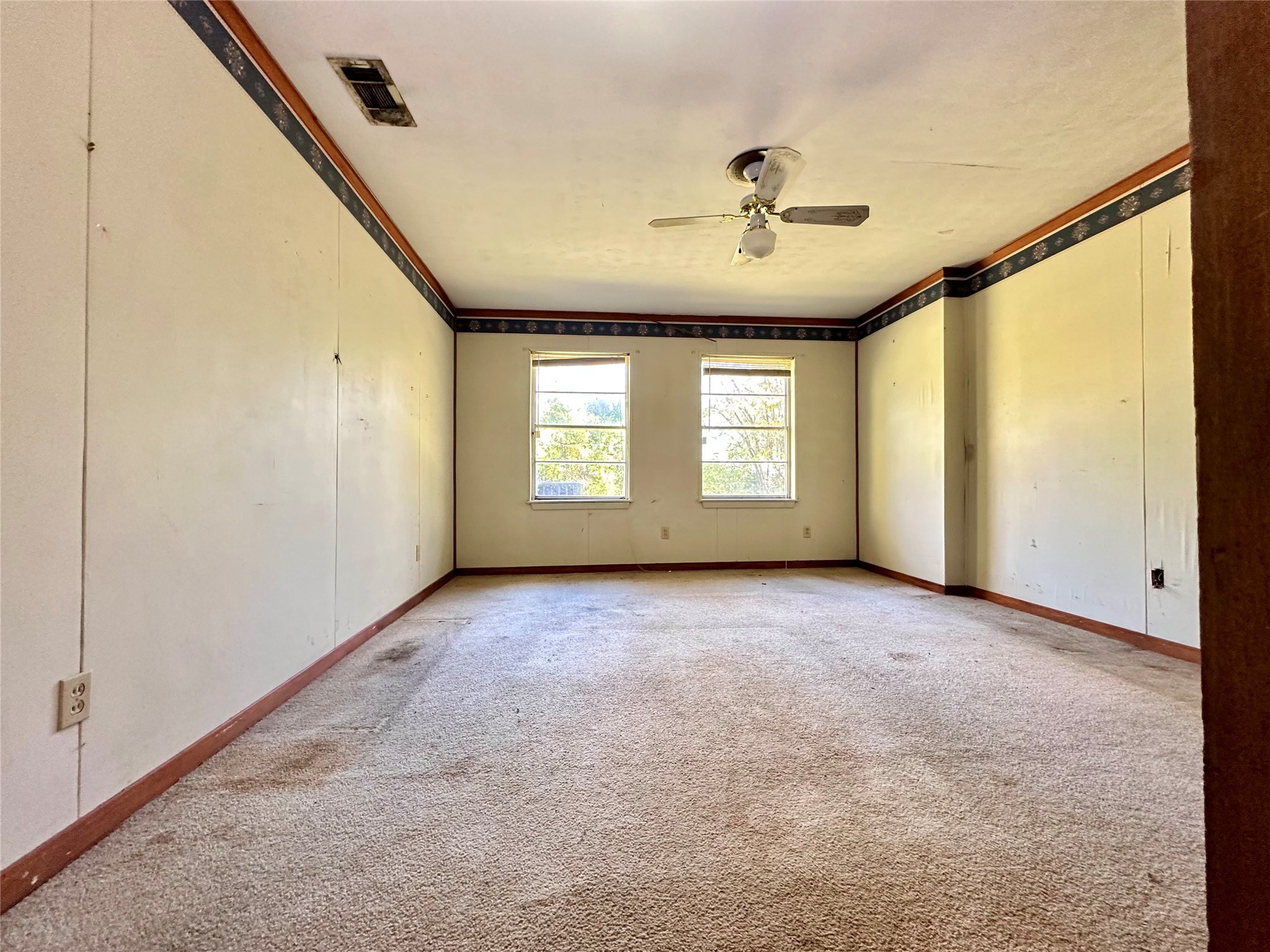 300 Holly Drive Property Photo 15